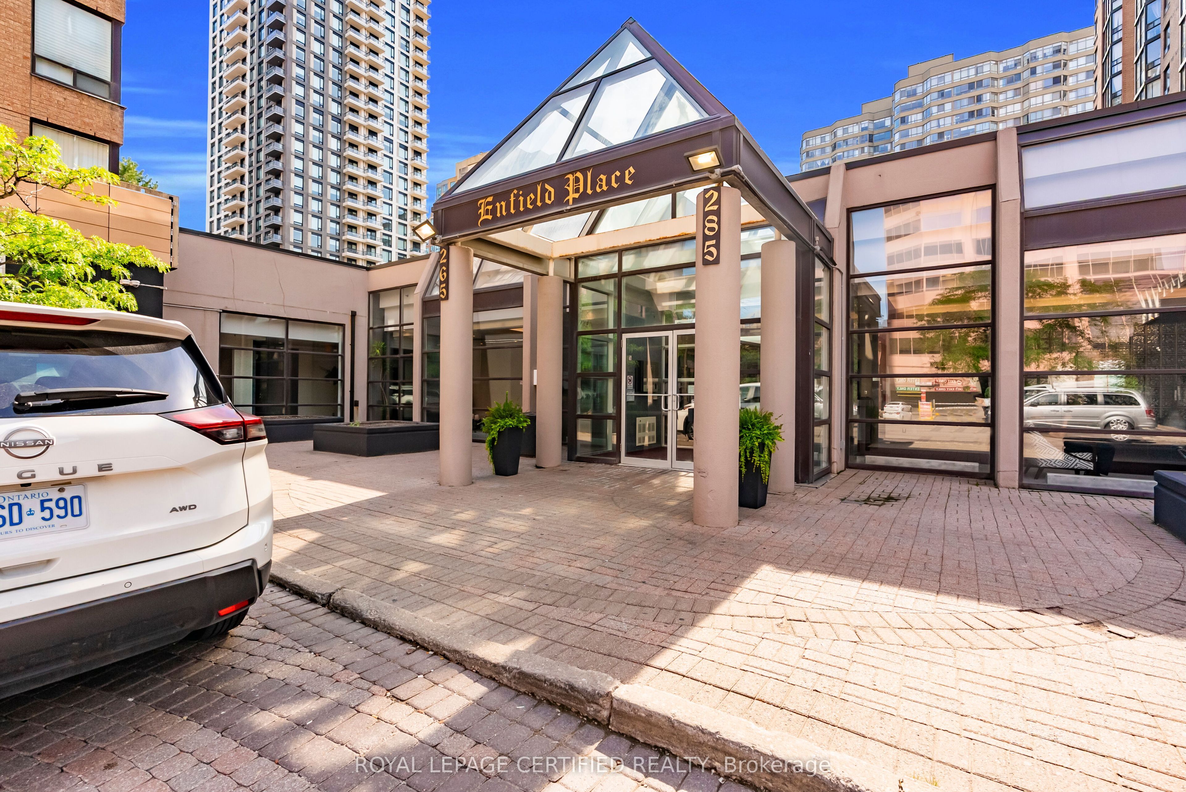 285 Enfield Place #2109, Mississauga, ON L5B 3Y6 photo 5
