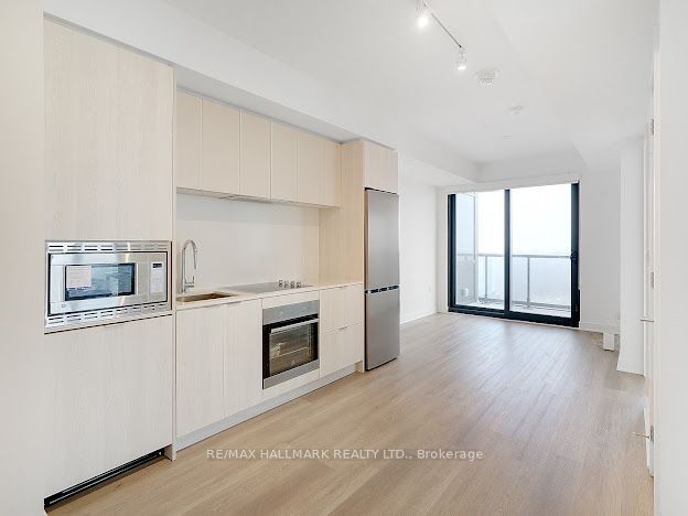 86 Dundas Street E 1015, Mississauga, ON L5A 1W4