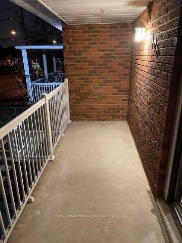 106 Trowell Avenue Main, Toronto, ON M6M 1L7 photo 2