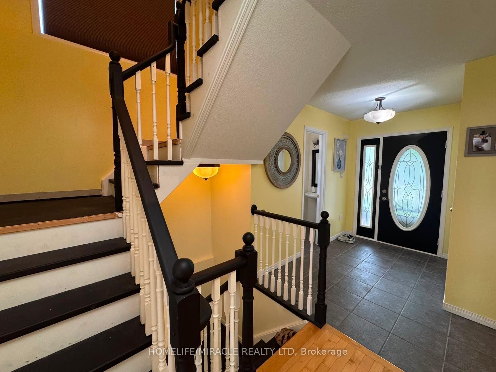 50 Buckingham Street, Orangeville, ON L9W 5H7