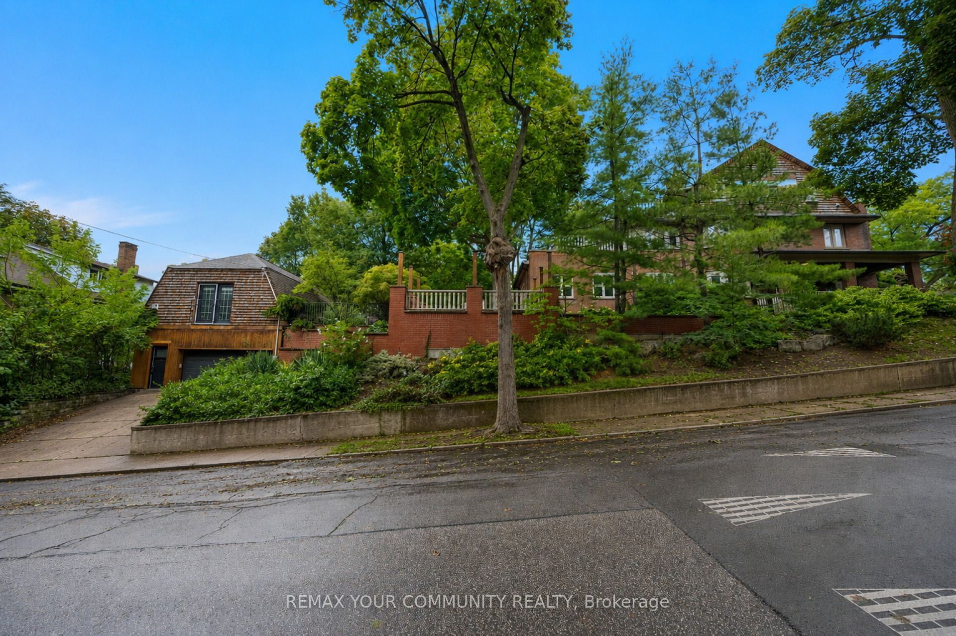 62 Indian Grove, Toronto, ON M6R 2Y4 photo 2