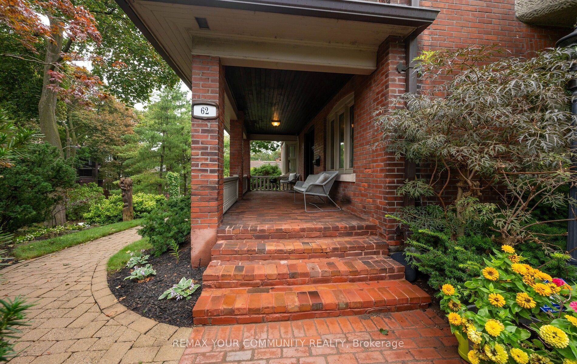 62 Indian Grove, Toronto, ON M6R 2Y4 photo 5