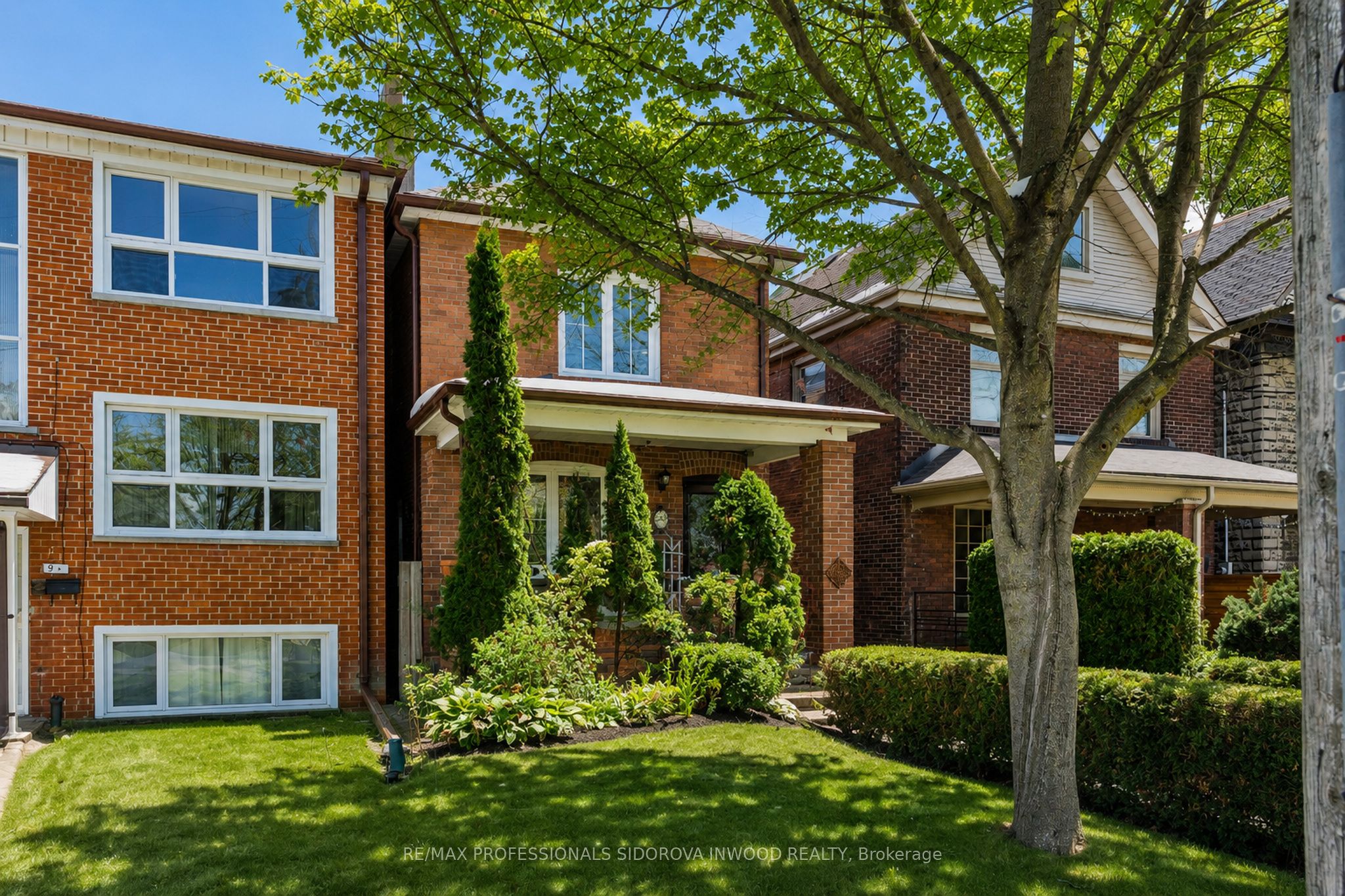 11 Winfield Avenue, Toronto, ON M6S 2J7 photo 2