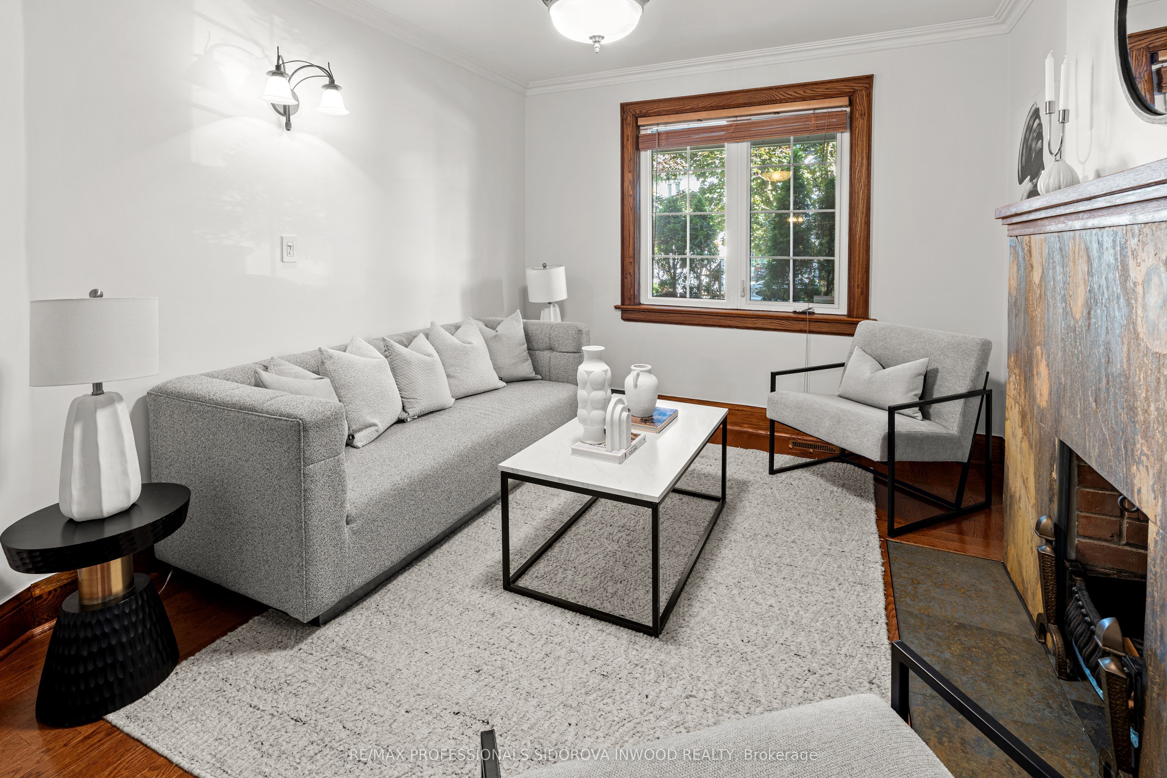 11 Winfield Avenue, Toronto, ON M6S 2J7 photo 5