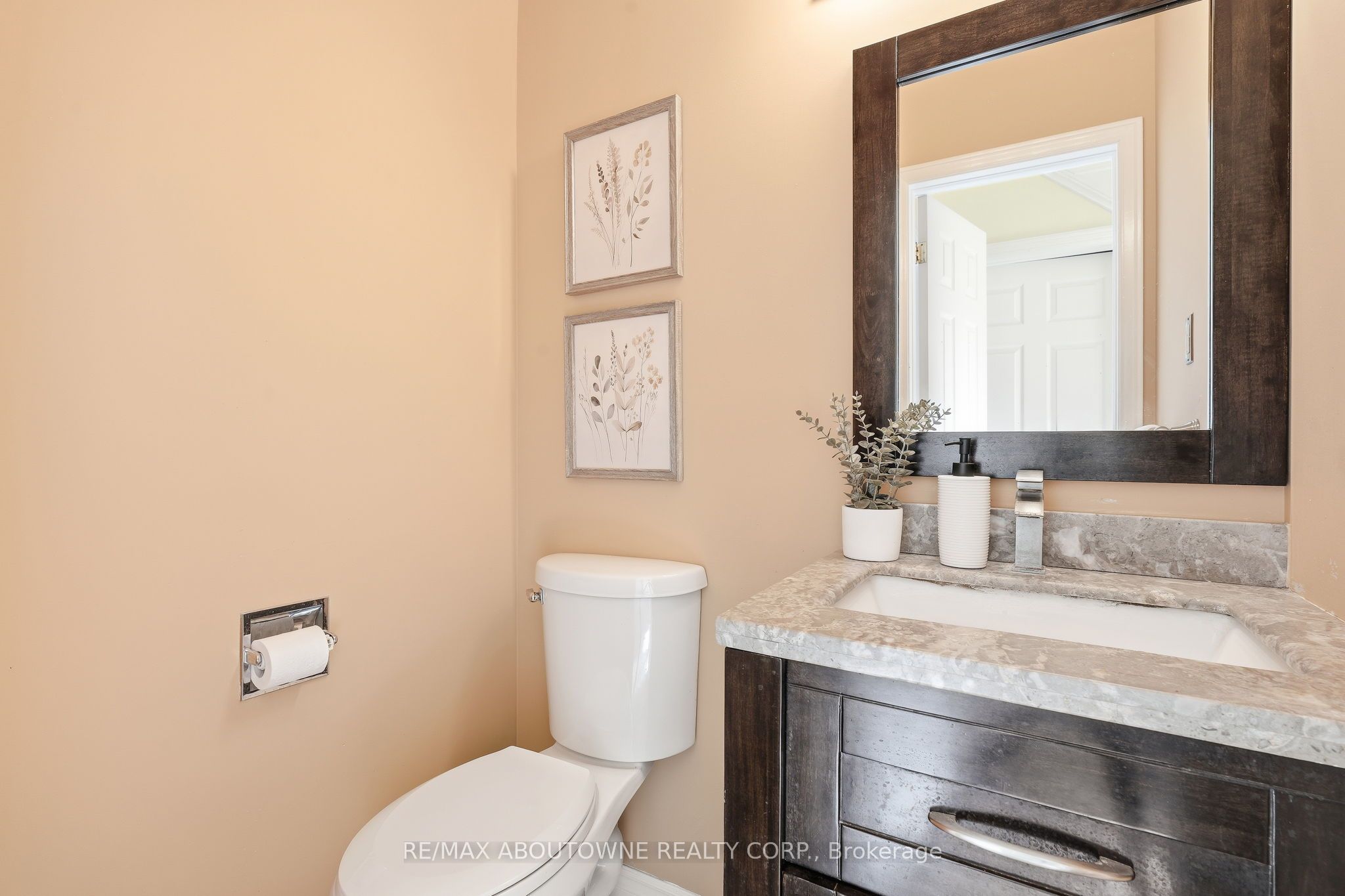 1177 Grand Boulevard, Oakville, ON L6H 2V2 photo 5