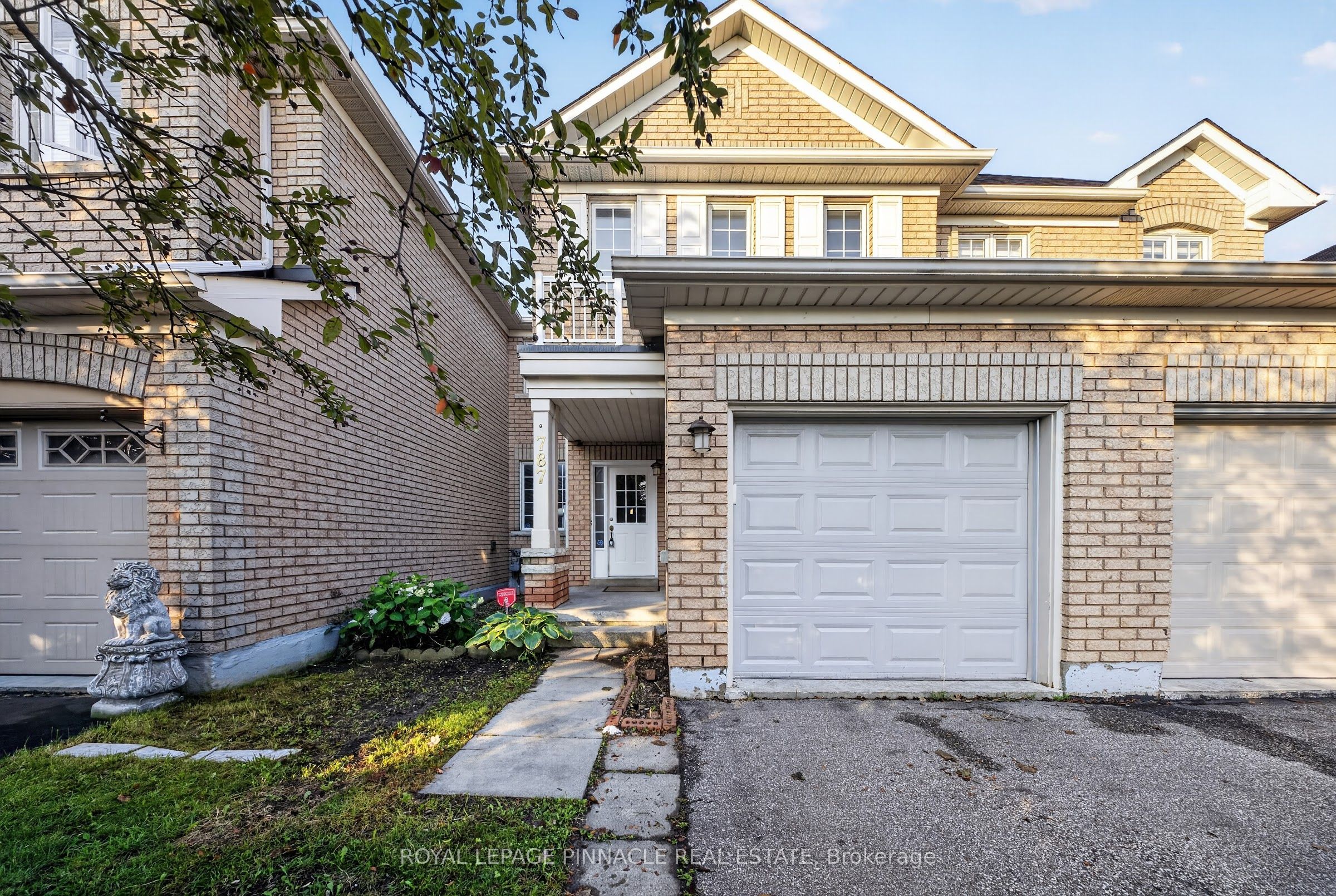 787 Avocado Crescent, Mississauga, ON L5W 1H4 photo 3