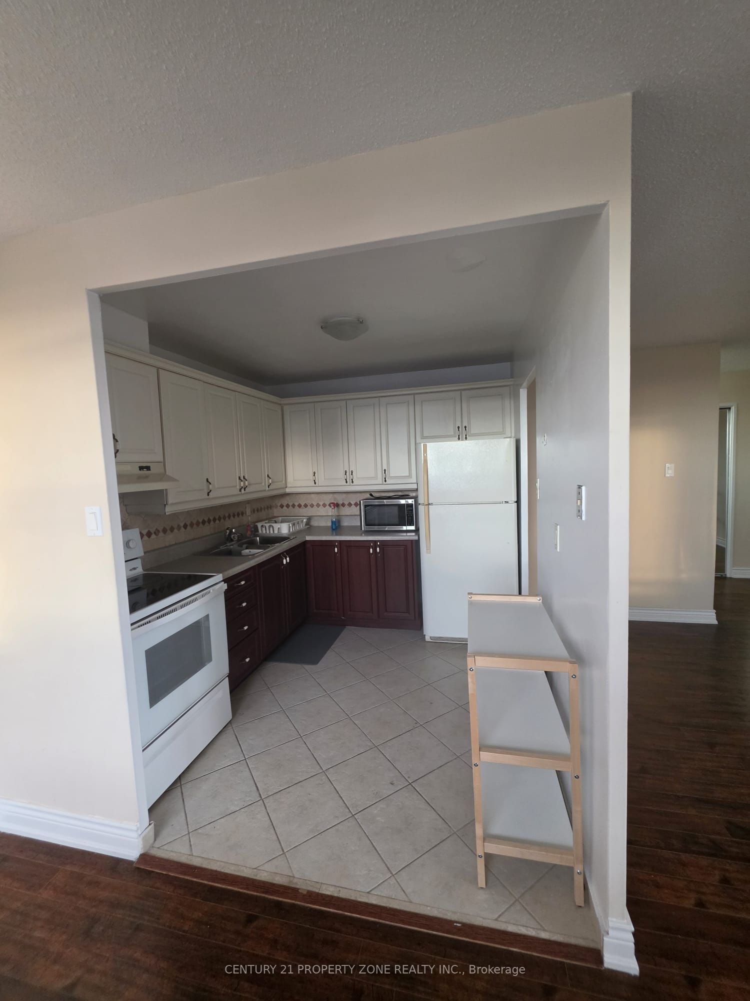 2345 Confederation Parkway 1103, Mississauga, ON L5B 2H3 photo 3