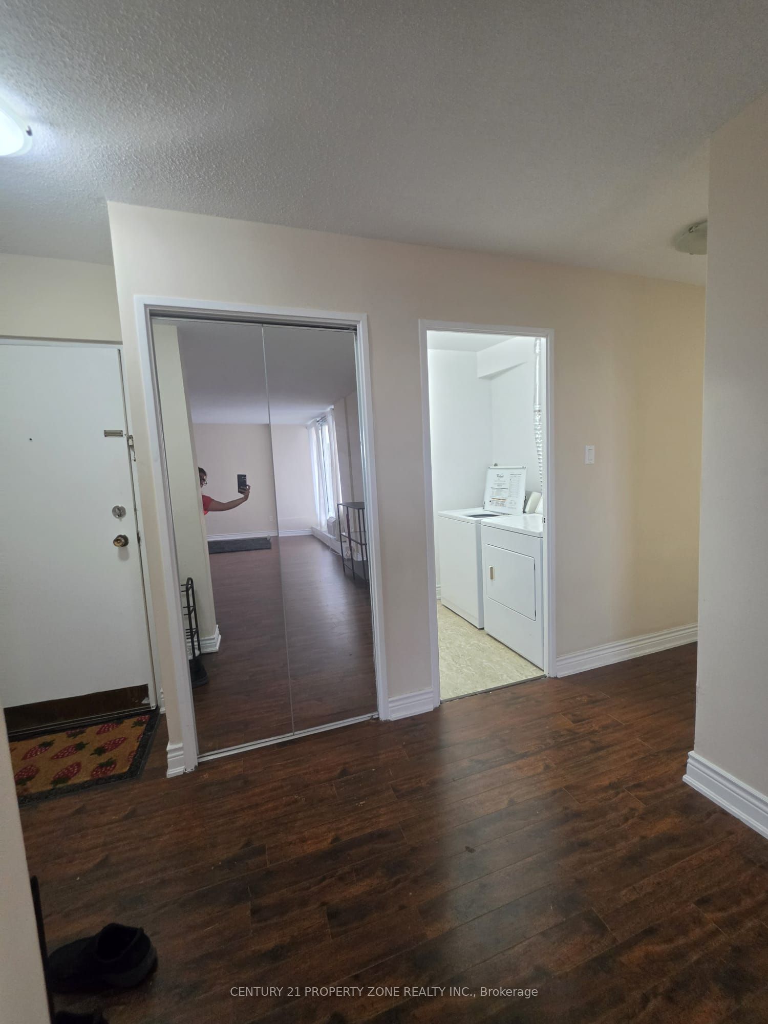2345 Confederation Parkway 1103, Mississauga, ON L5B 2H3 photo 4