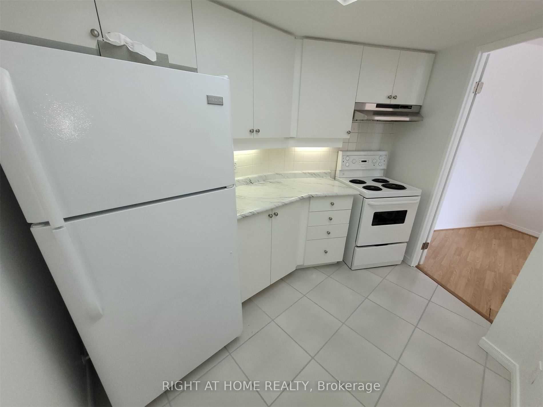 6 Humberline Drive 813, Toronto, ON M9W 6X8 photo 5