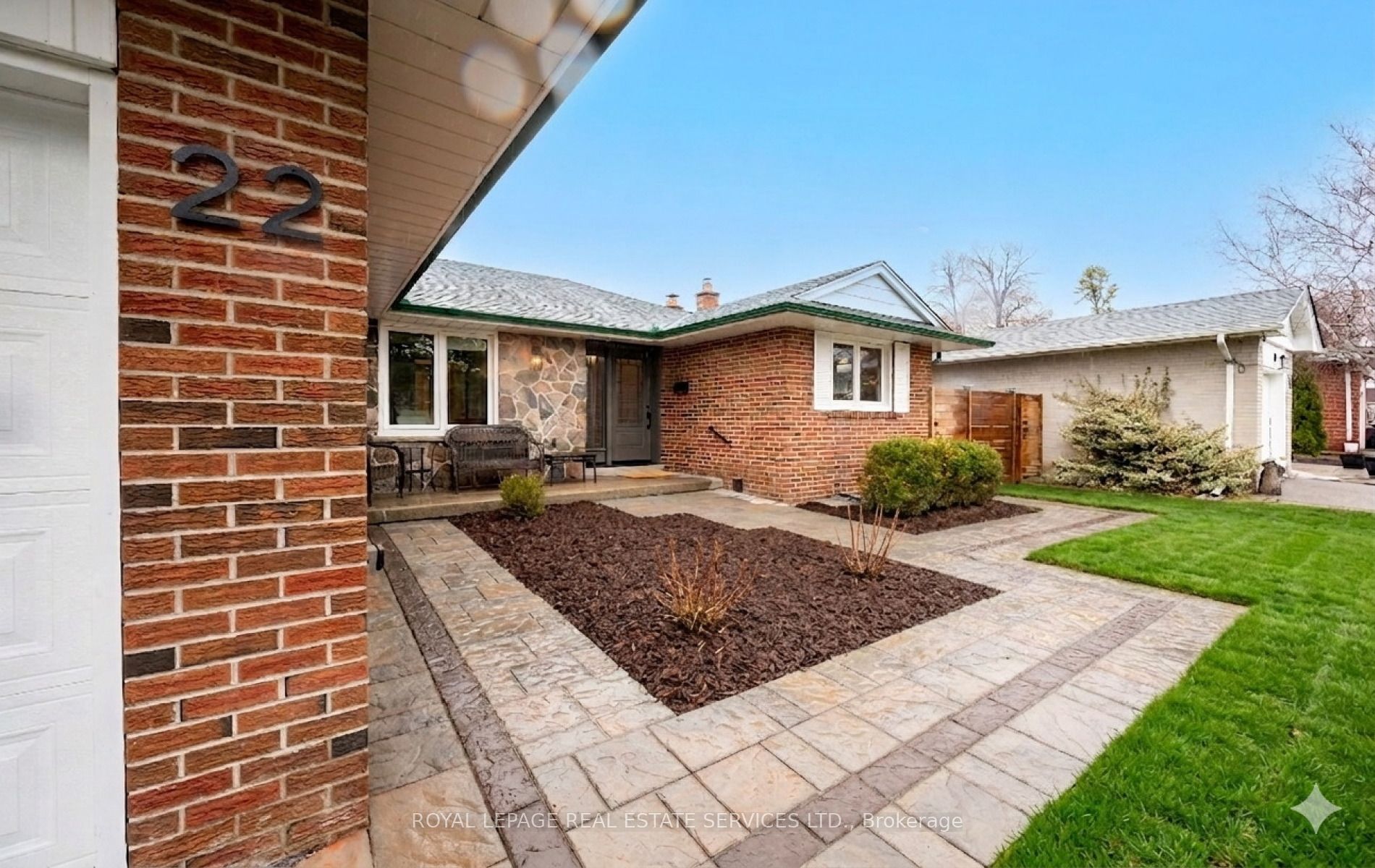 22 Arbroath Crescent, Toronto, ON M9C 2T1 photo 3