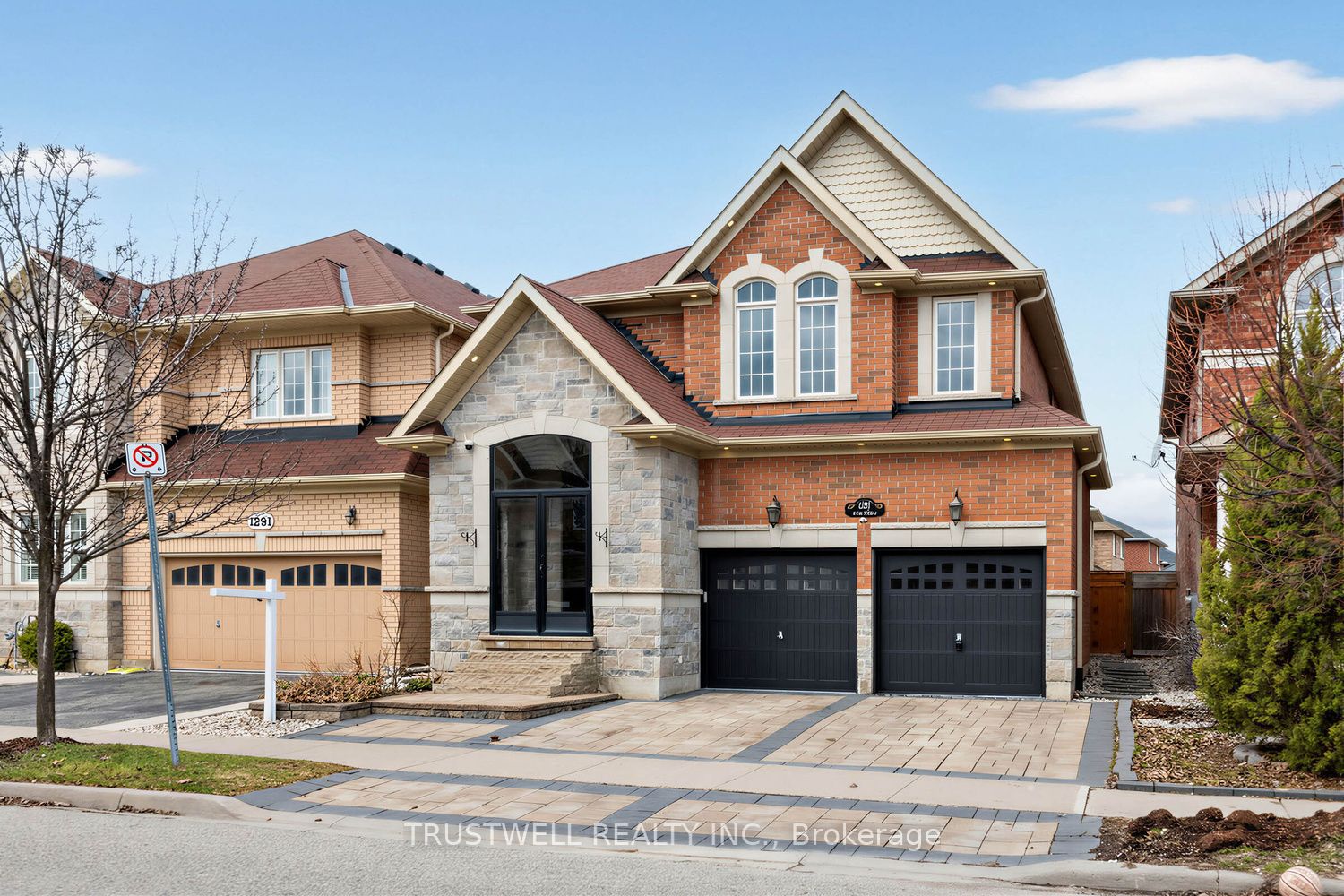 1295 Sim Place, Milton, ON L9T 8M3 photo 2