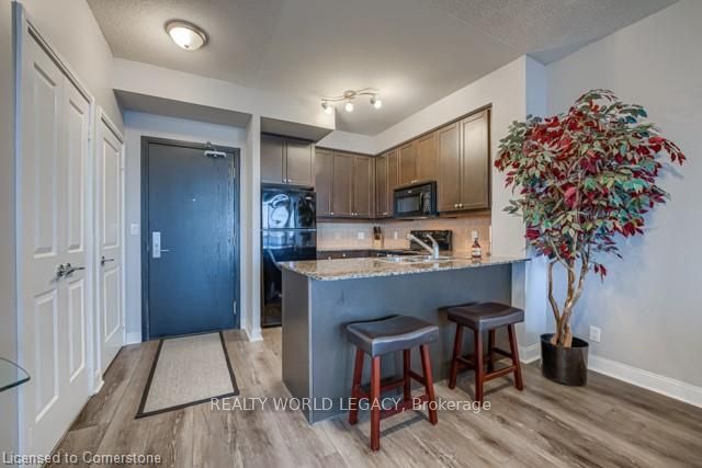 90 Absolute Avenue 2202, Mississauga, ON L4Z 0A3 photo 3