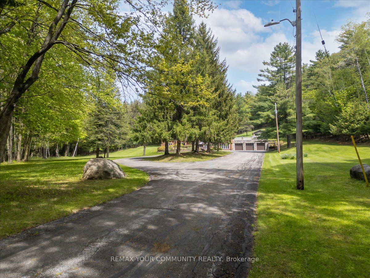 8339 Finnerty Side Road, Caledon, ON L0N 1E0 photo 2