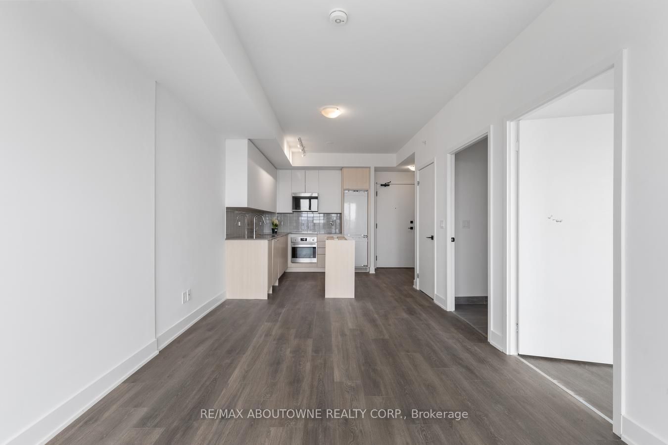 2481 Taunton Road 1609, Oakville, ON K6H 3R7 photo 5