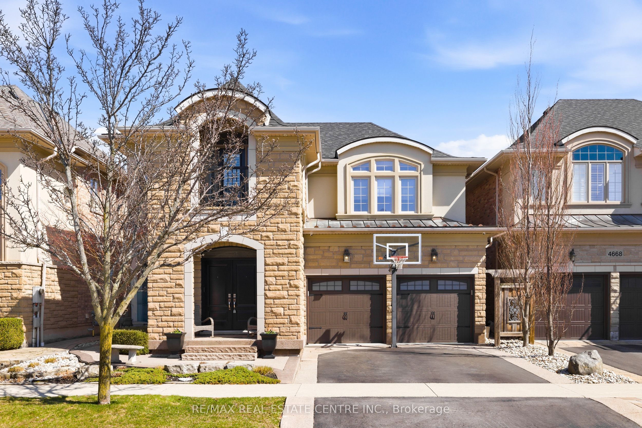 4670 Bracknell Road, Burlington, ON L7M 0E3 photo 4