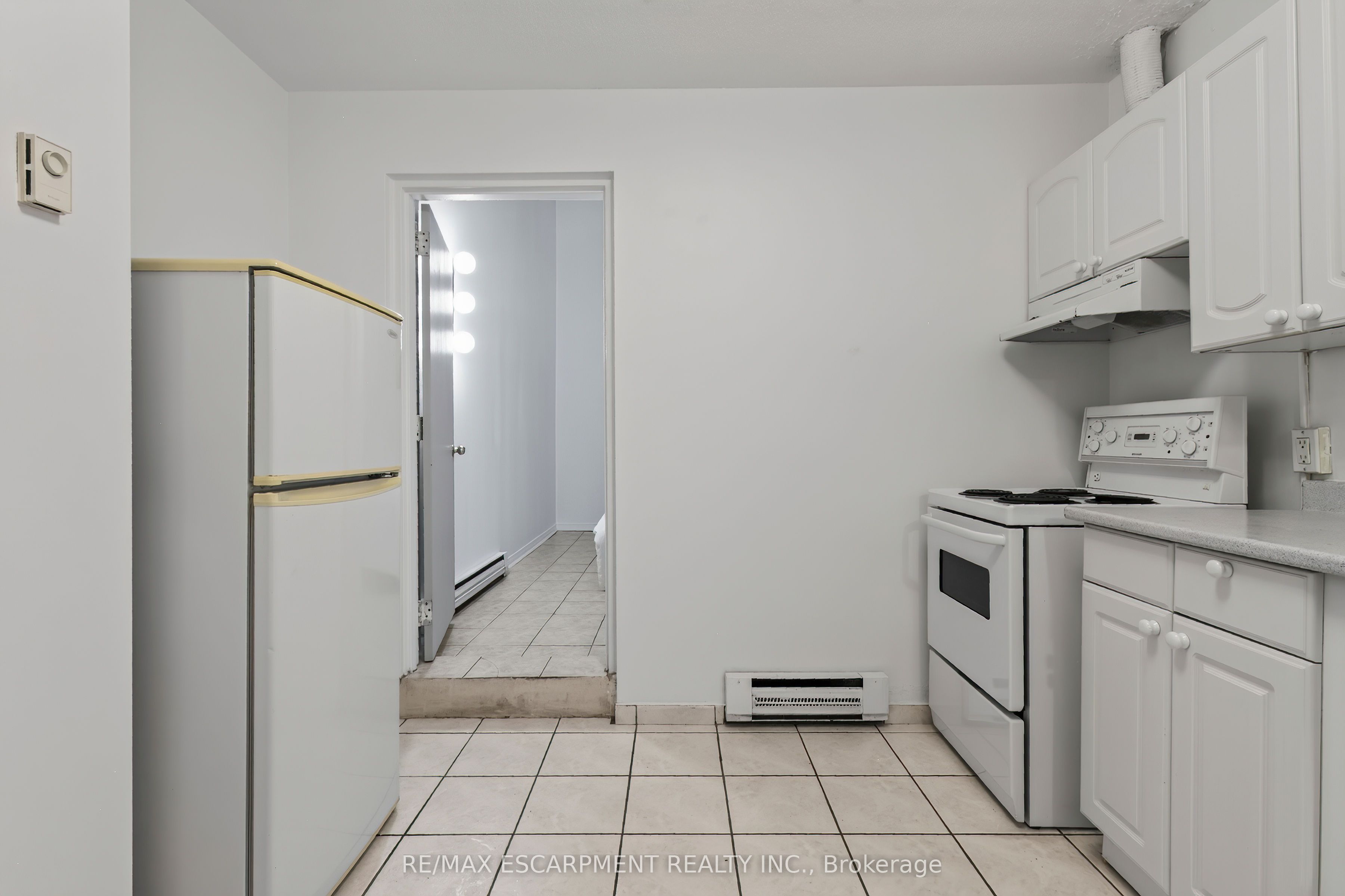 492 Kerr Street 9, Oakville, ON L6K 3C5 photo 4