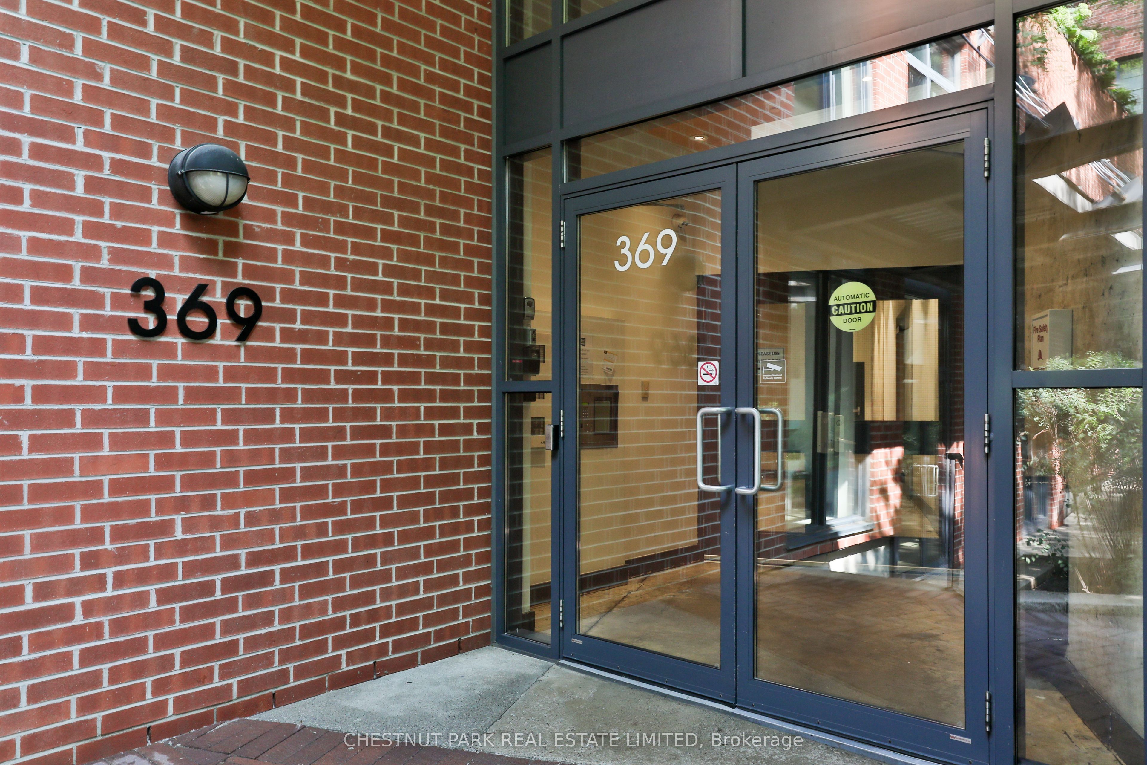 369 Sorauren Avenue 414, Toronto, ON M6R 3C2 photo 3