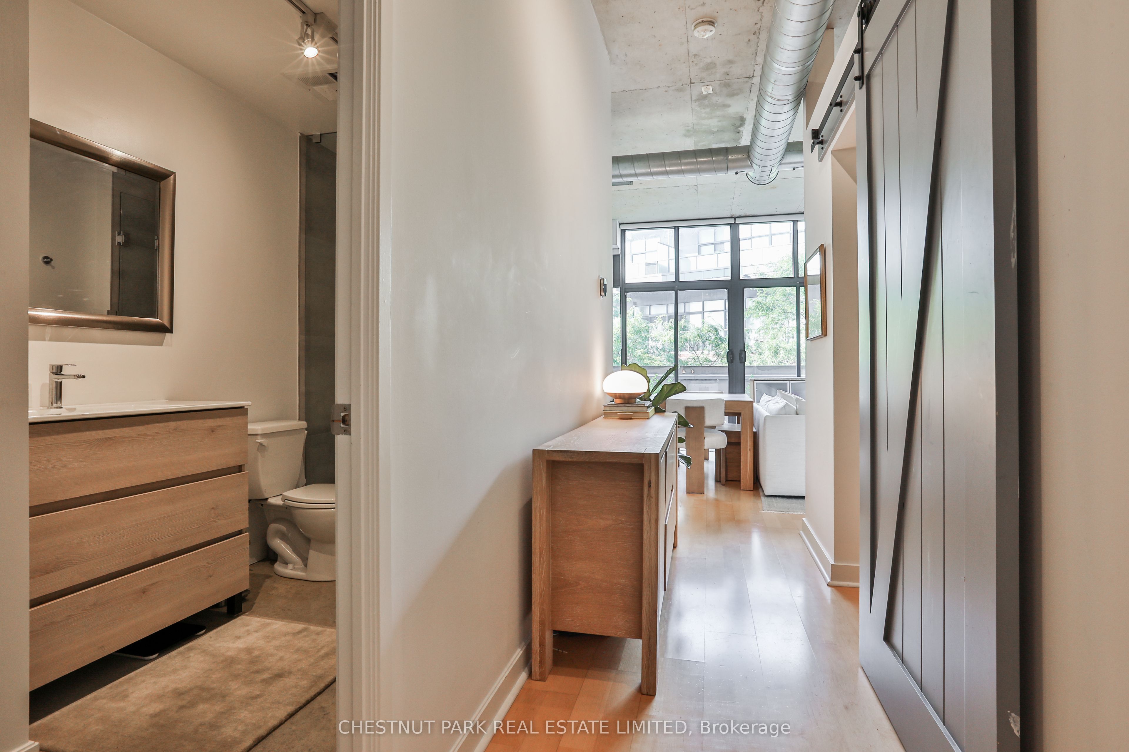 369 Sorauren Avenue 414, Toronto, ON M6R 3C2 photo 5