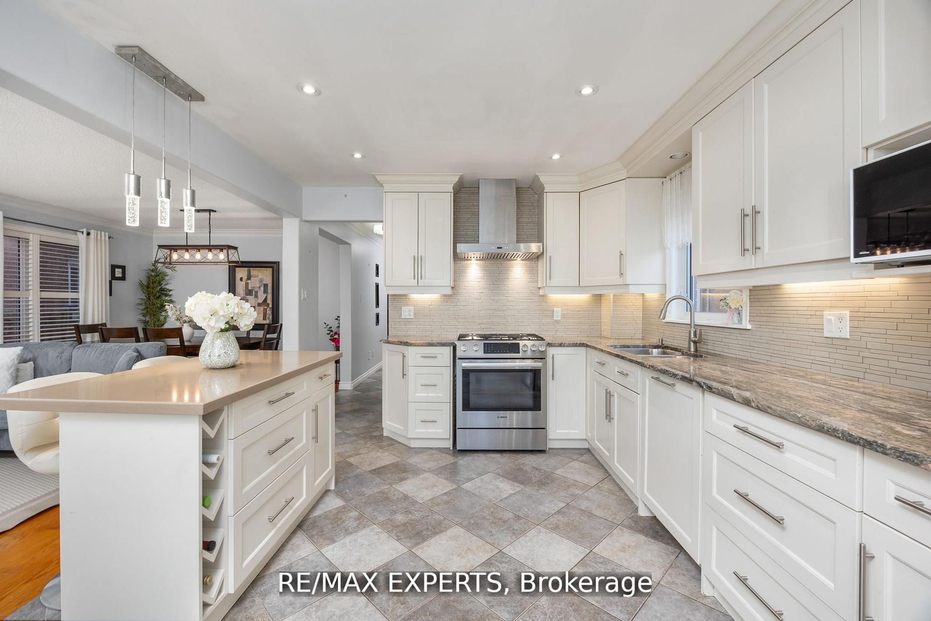 482 Malaga Road, Mississauga, ON L5B 3W2 photo 5