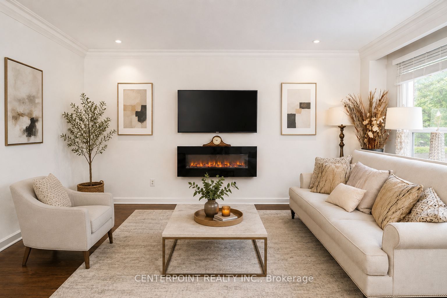 7 Elliott Avenue, Toronto, ON M8X 2P7 photo 3