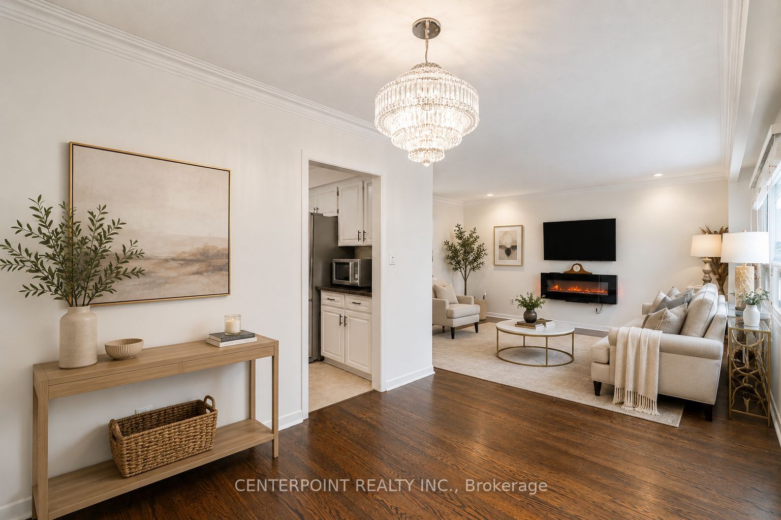 7 Elliott Avenue, Toronto, ON M8X 2P7 photo 5