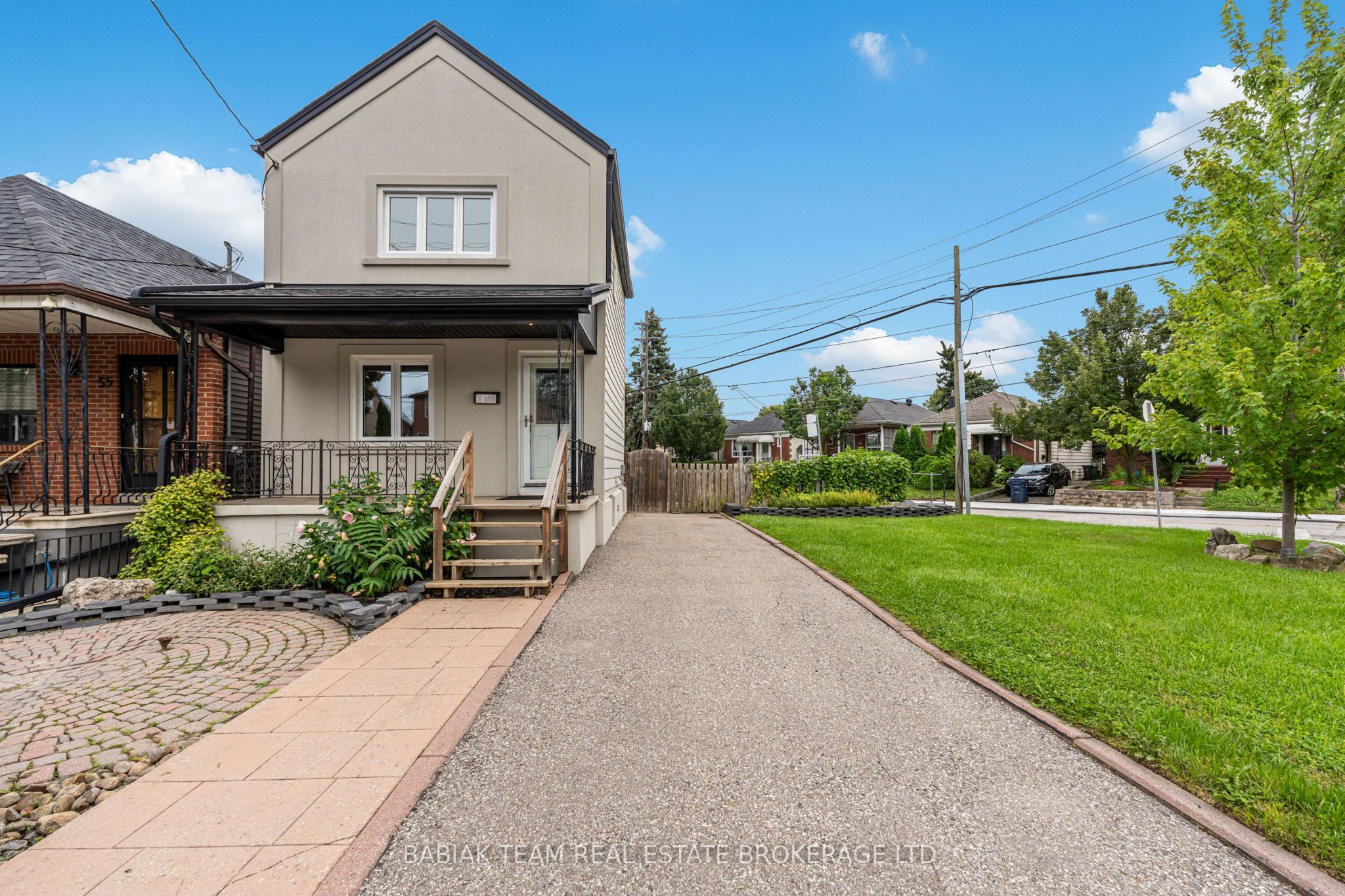 57 Avon Avenue, Toronto, ON M6N 3W8 photo 2