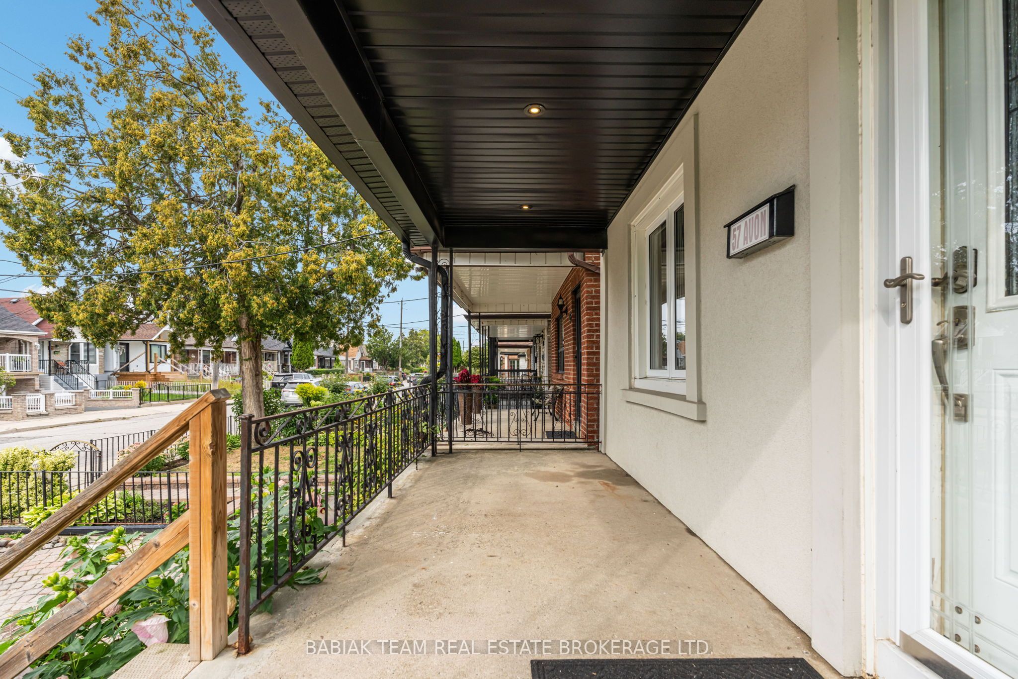 57 Avon Avenue, Toronto, ON M6N 3W8 photo 3