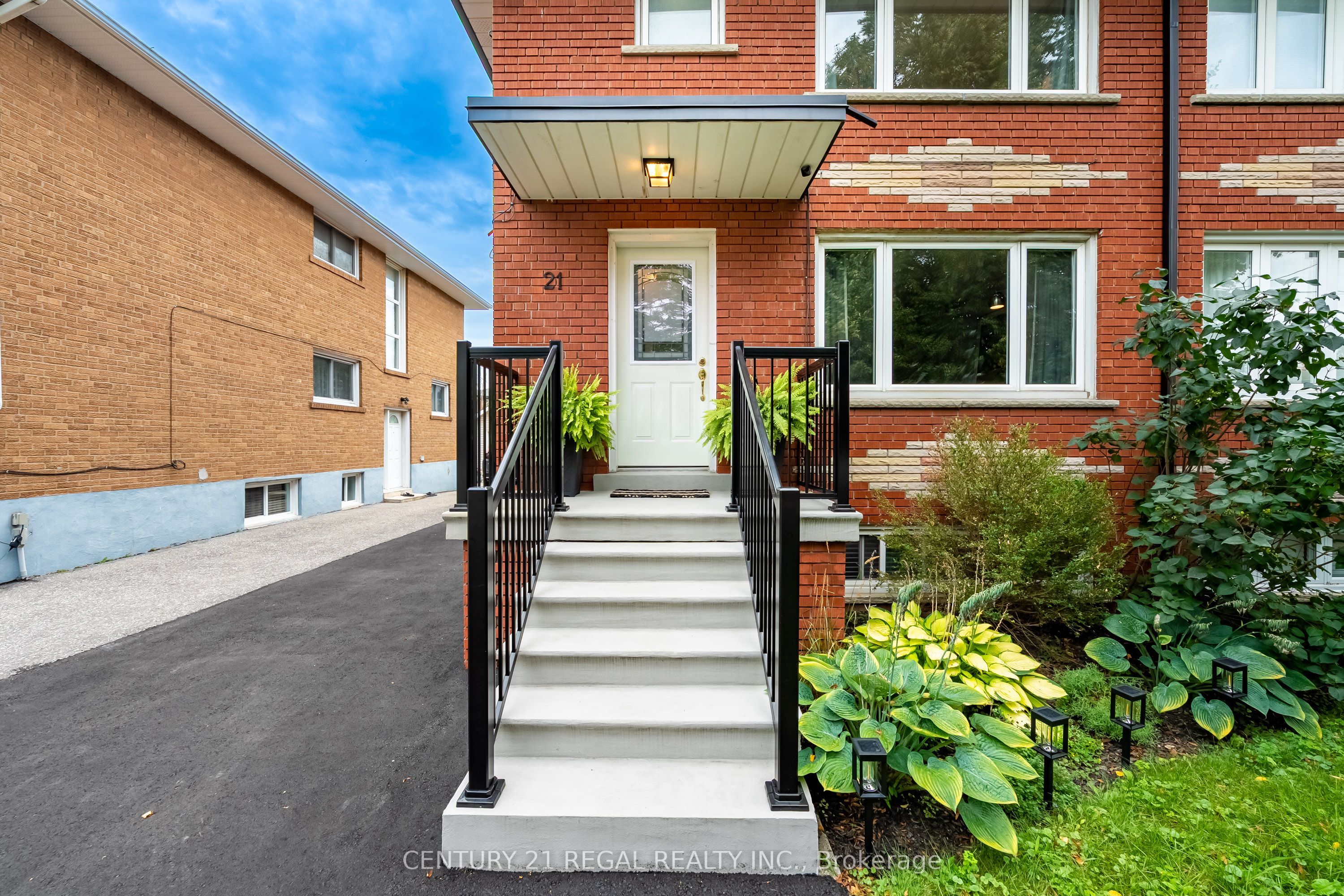 21 Burlingame Road, Toronto, ON M8W 1Y7 photo 4