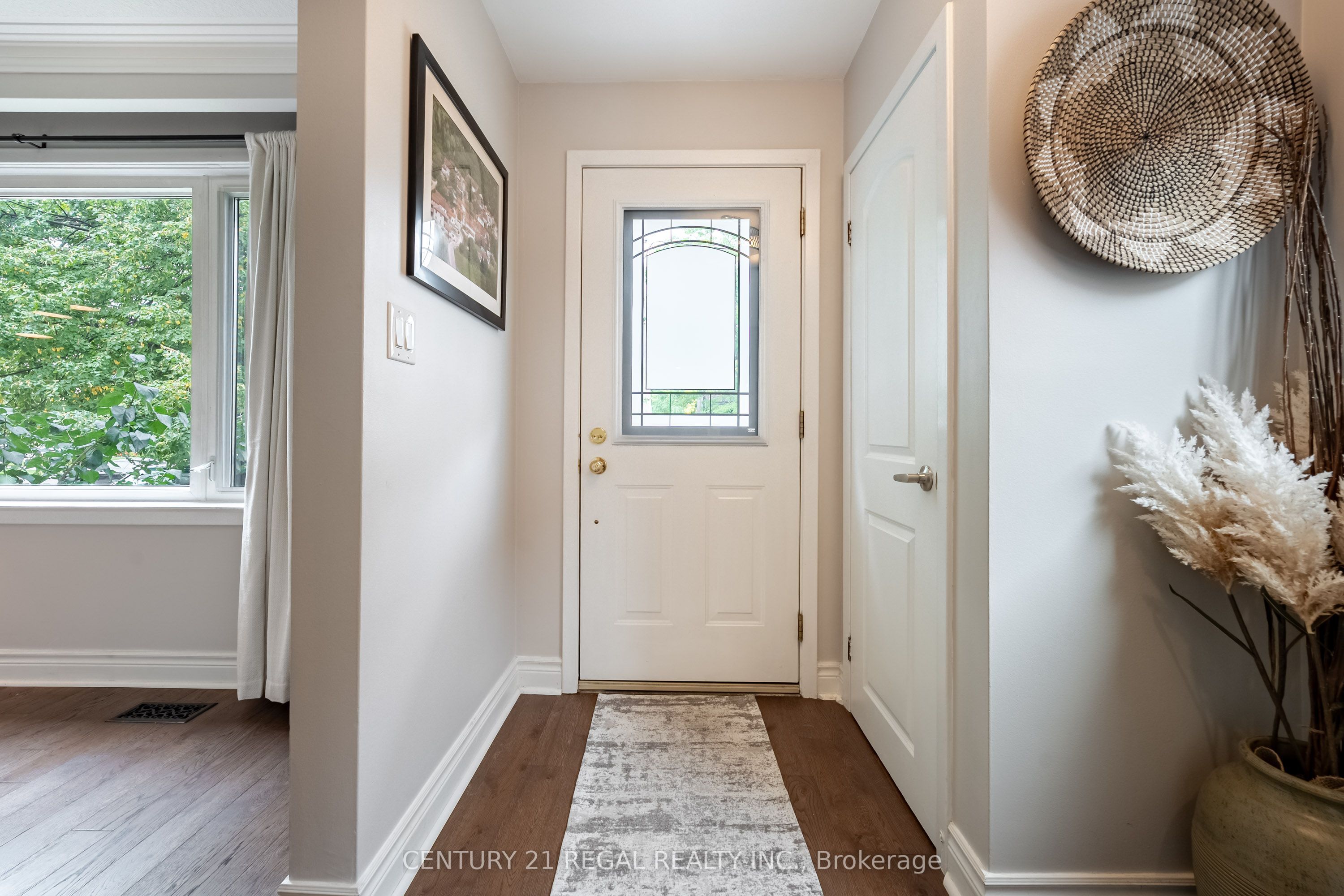 21 Burlingame Road, Toronto, ON M8W 1Y7 photo 5