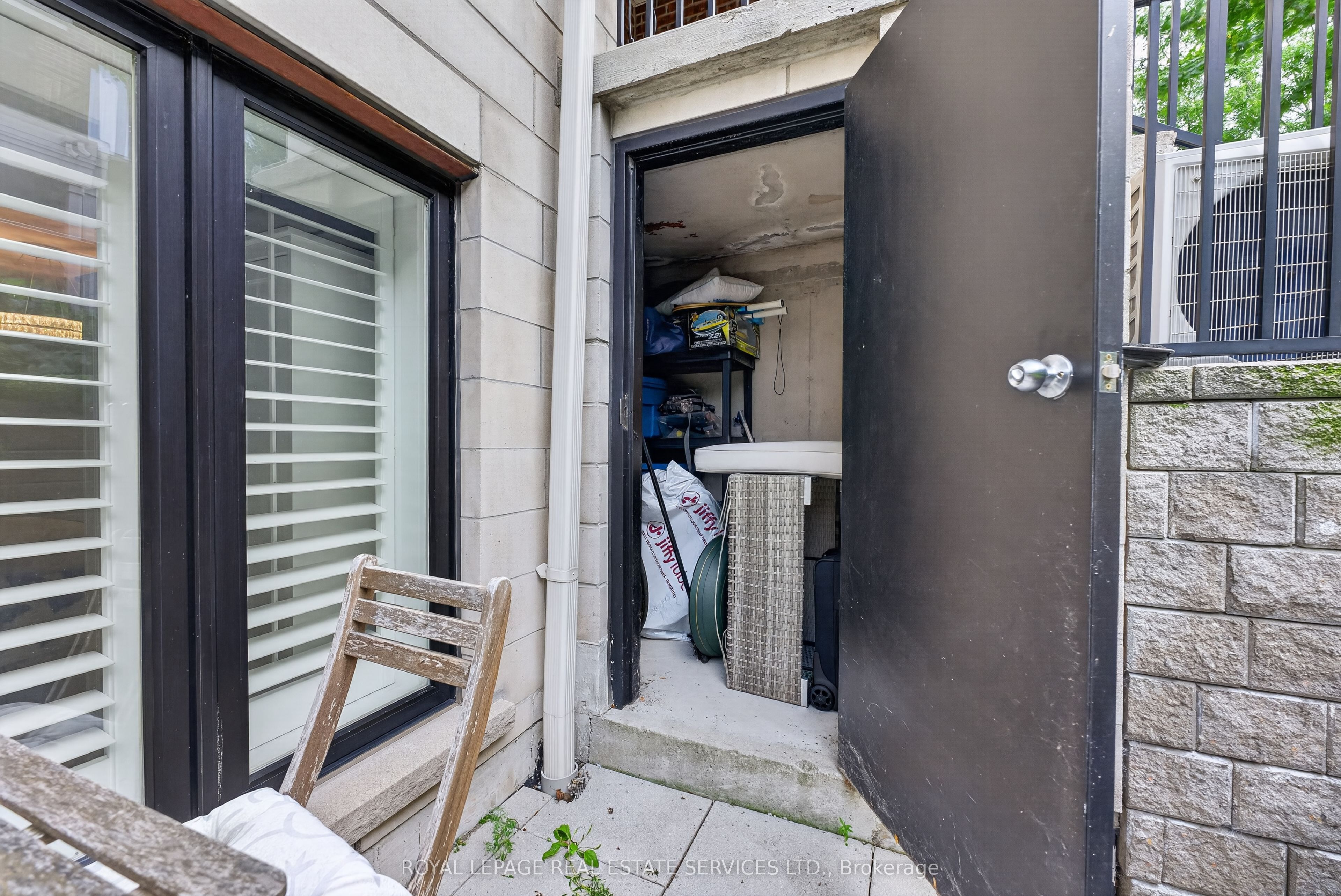 30 Carnation Avenue 101, Toronto, ON M8V 0B8 photo 5
