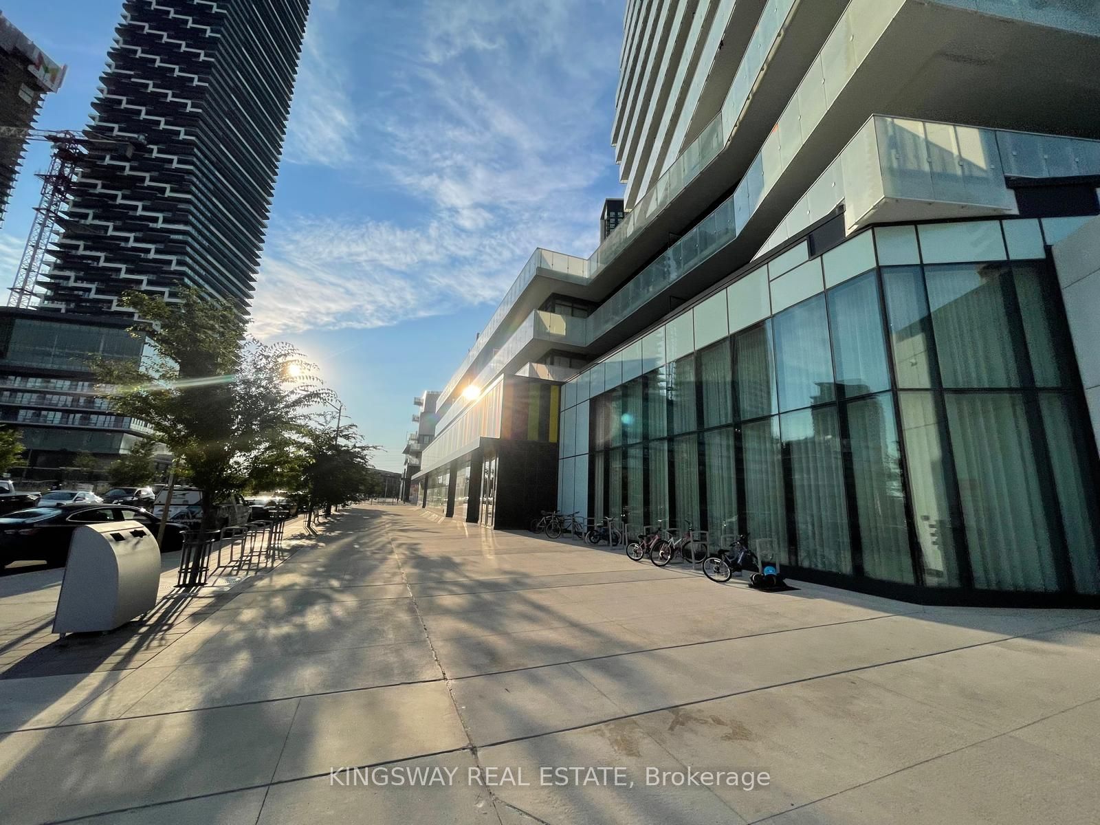 3883 Quartz Road 1211, Mississauga, ON L5B 0M4 photo 4