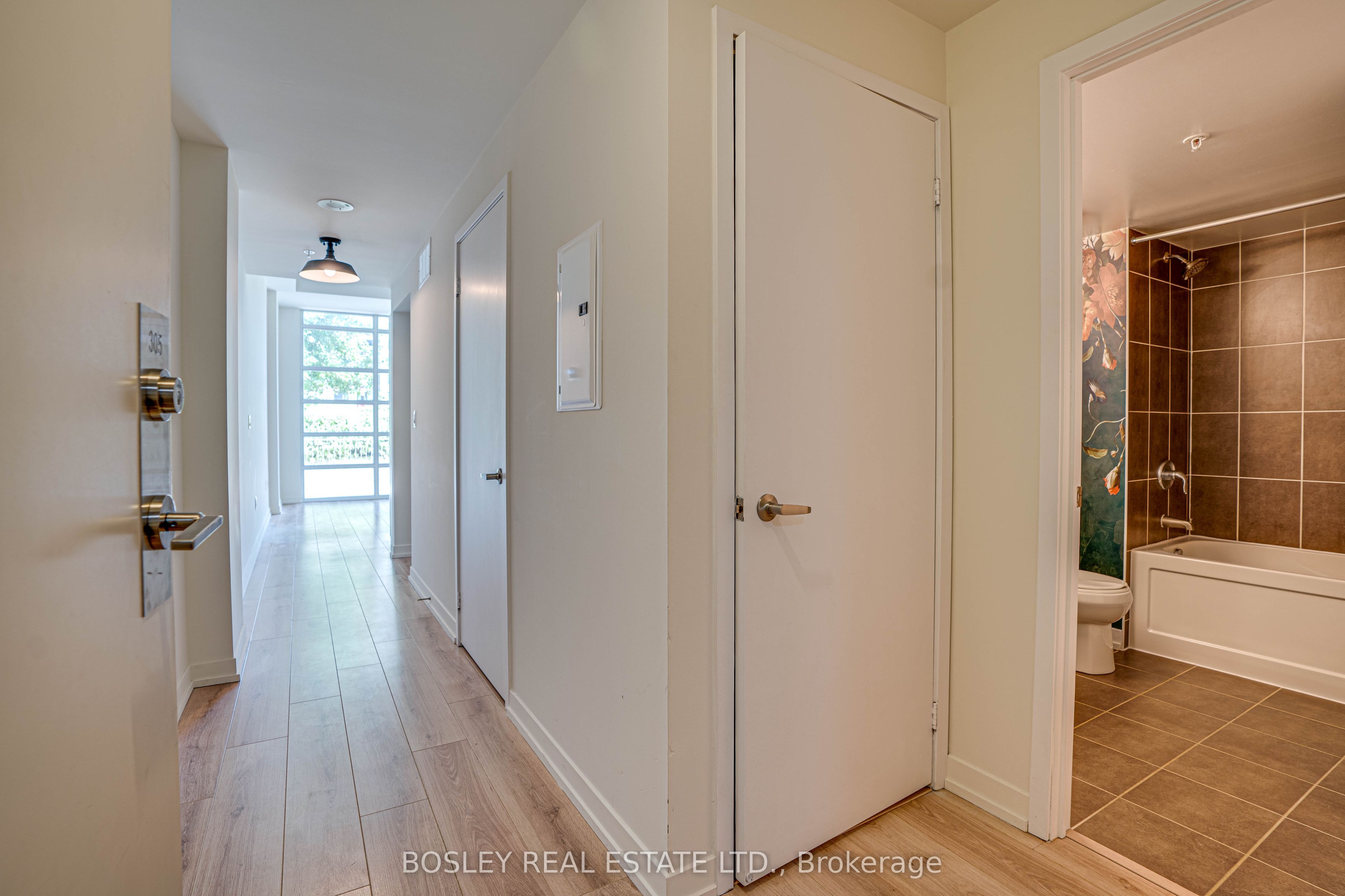 1410 Dupont Street 305, Toronto, ON M6H 2B1 photo 4