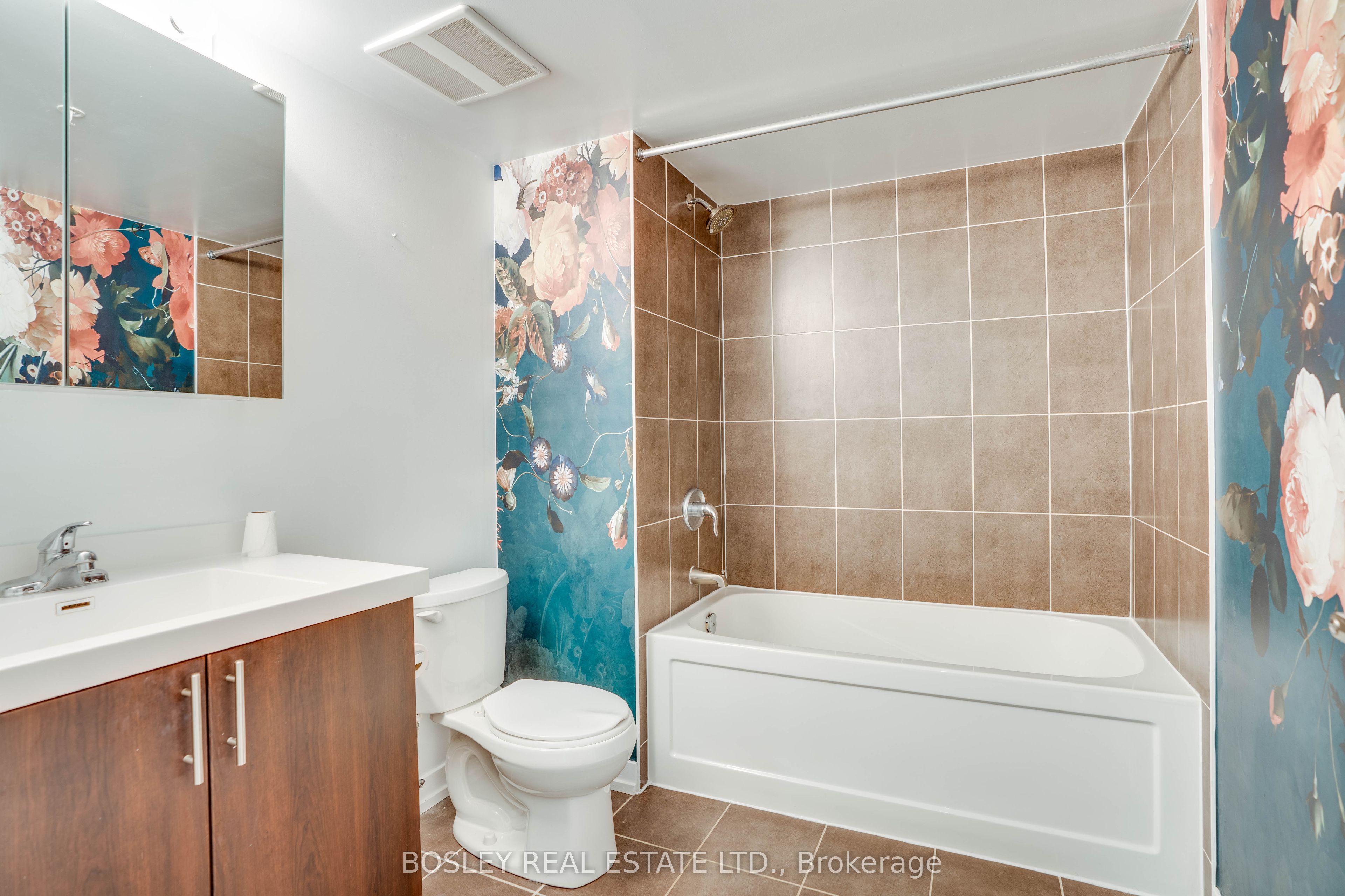 1410 Dupont Street 305, Toronto, ON M6H 2B1 photo 5