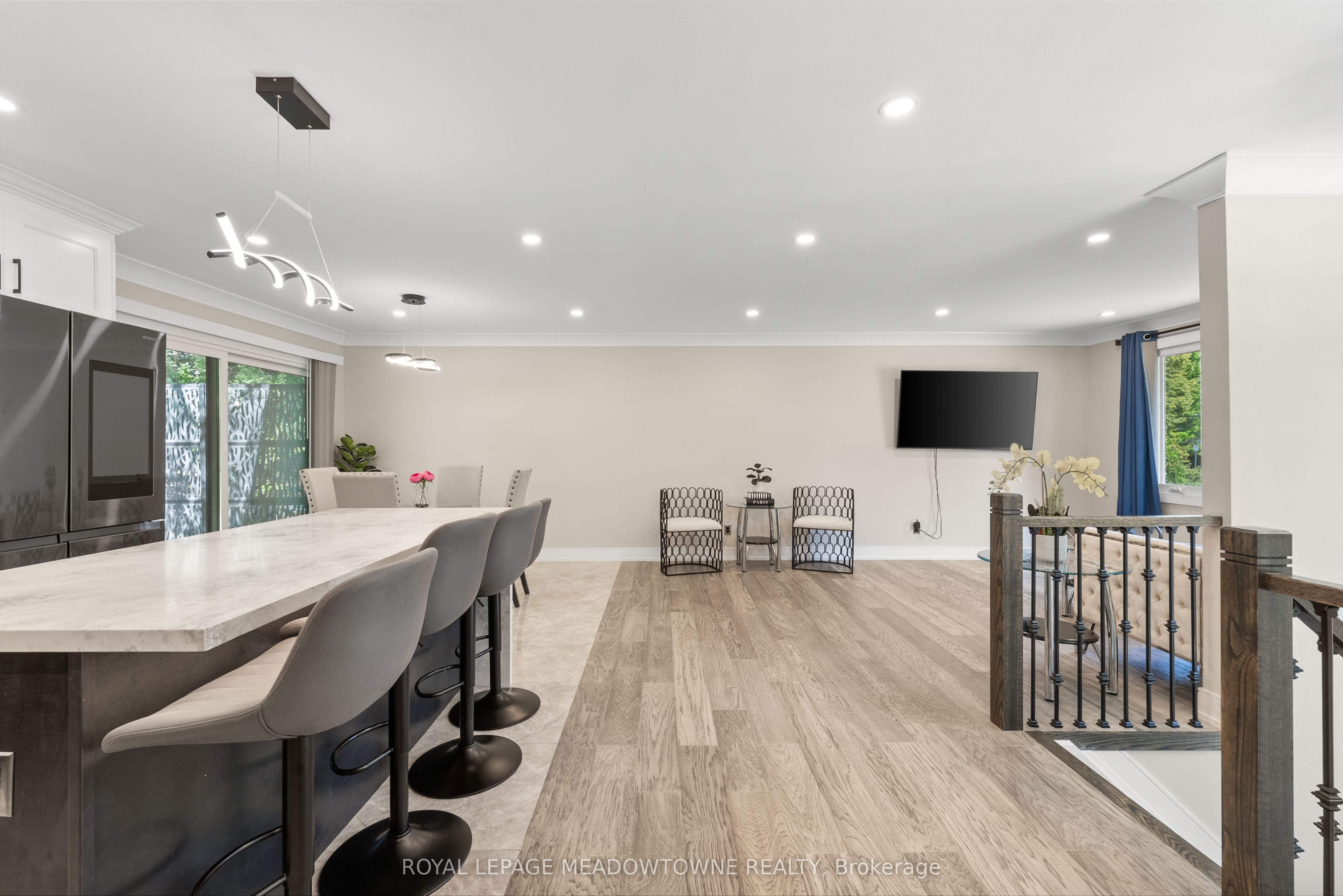 1268 Forest Hill, Oakville, ON L6H 2C3 photo 4