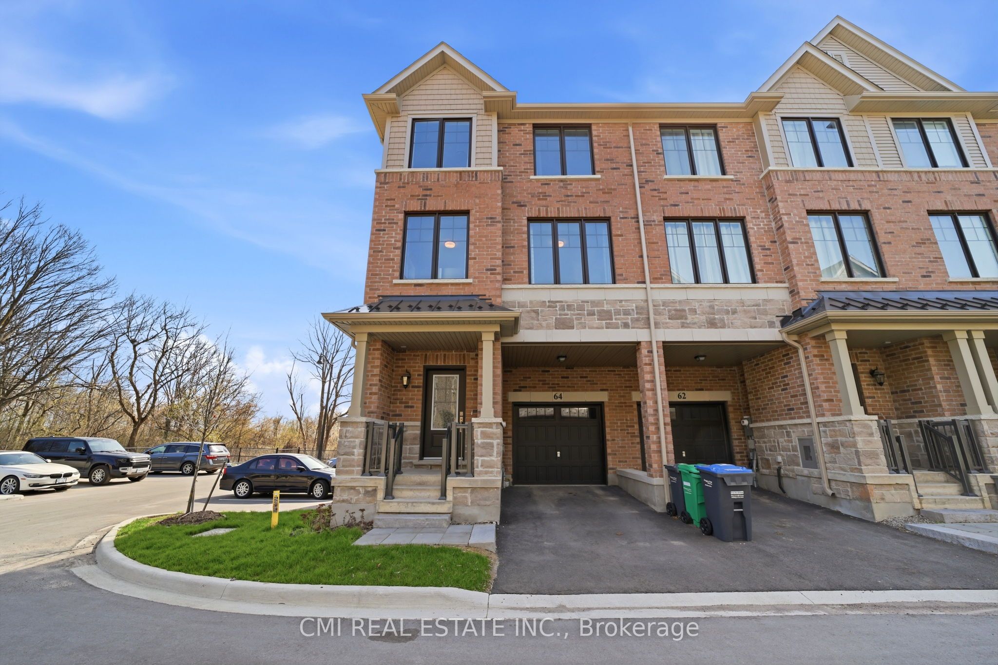 64 Folcroft Street, Brampton, ON L6Y 0B6 photo 2