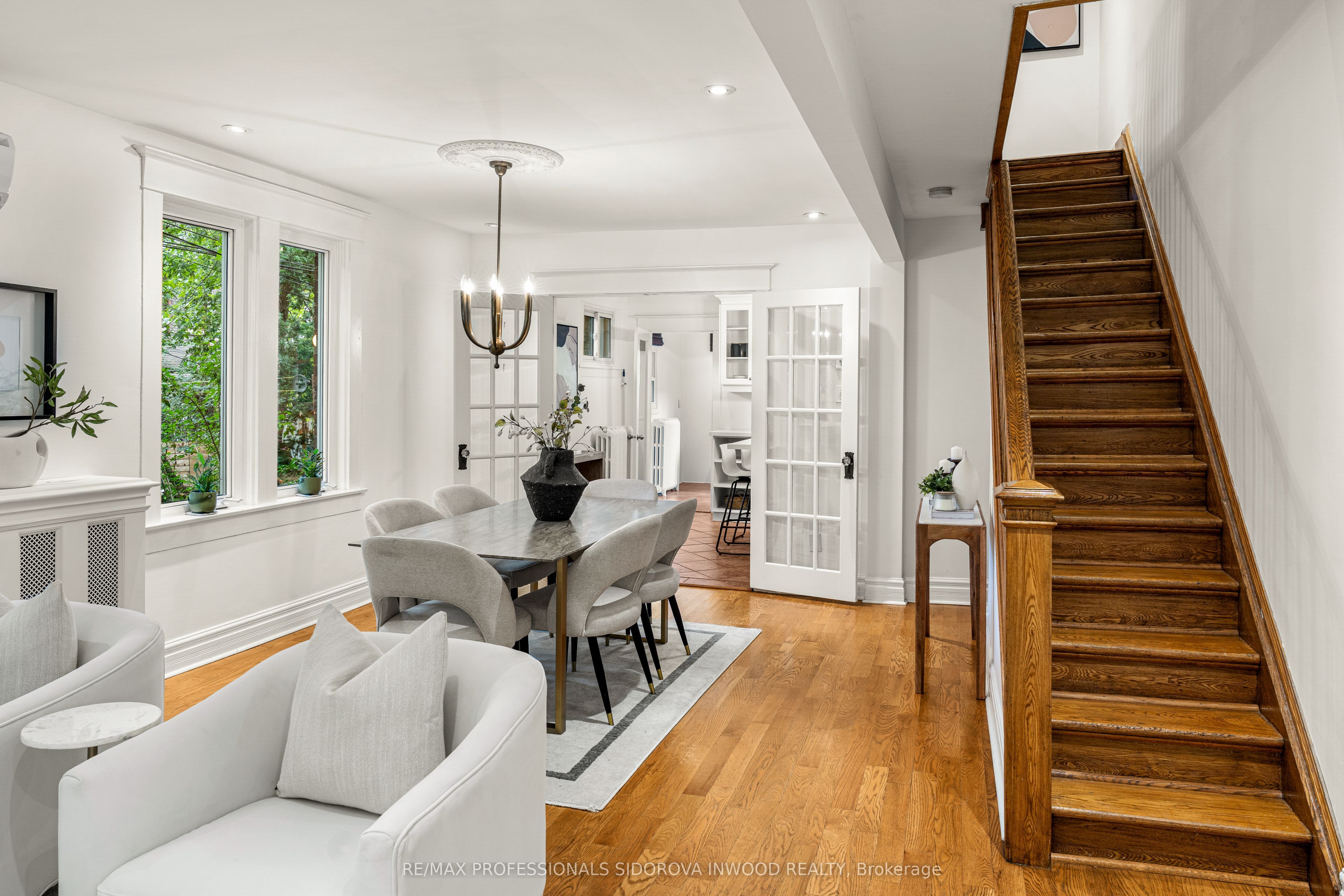 162 Oakmount Road, Toronto, ON M6P 2M9 photo 4