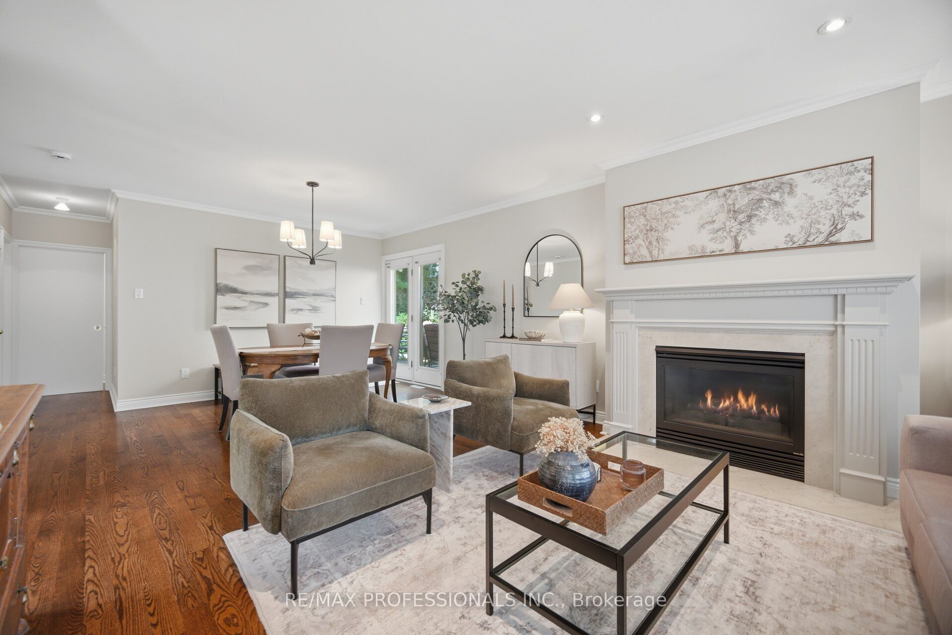 8 Beaverbrook Avenue, Toronto, ON M9B 2M7 photo 4