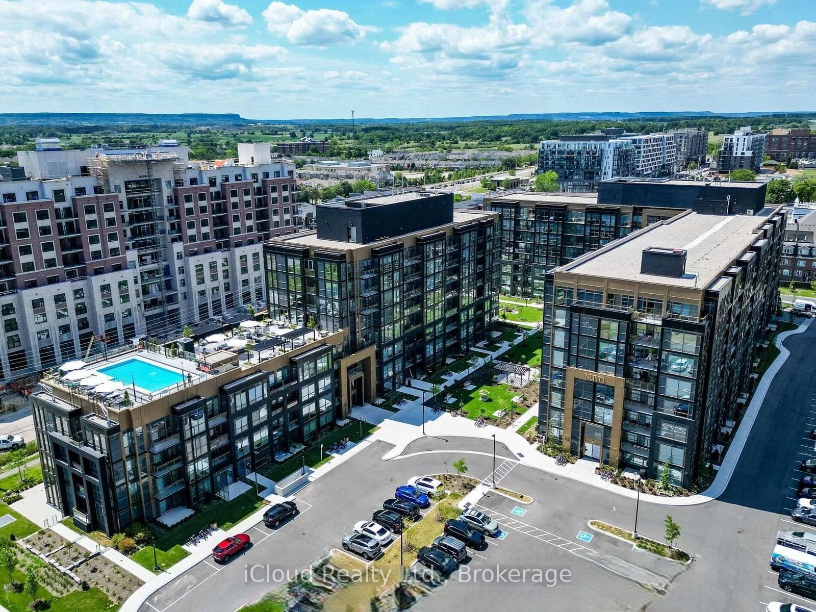 2333 Khalsa Gate 310, Oakville, ON L6M 0X7