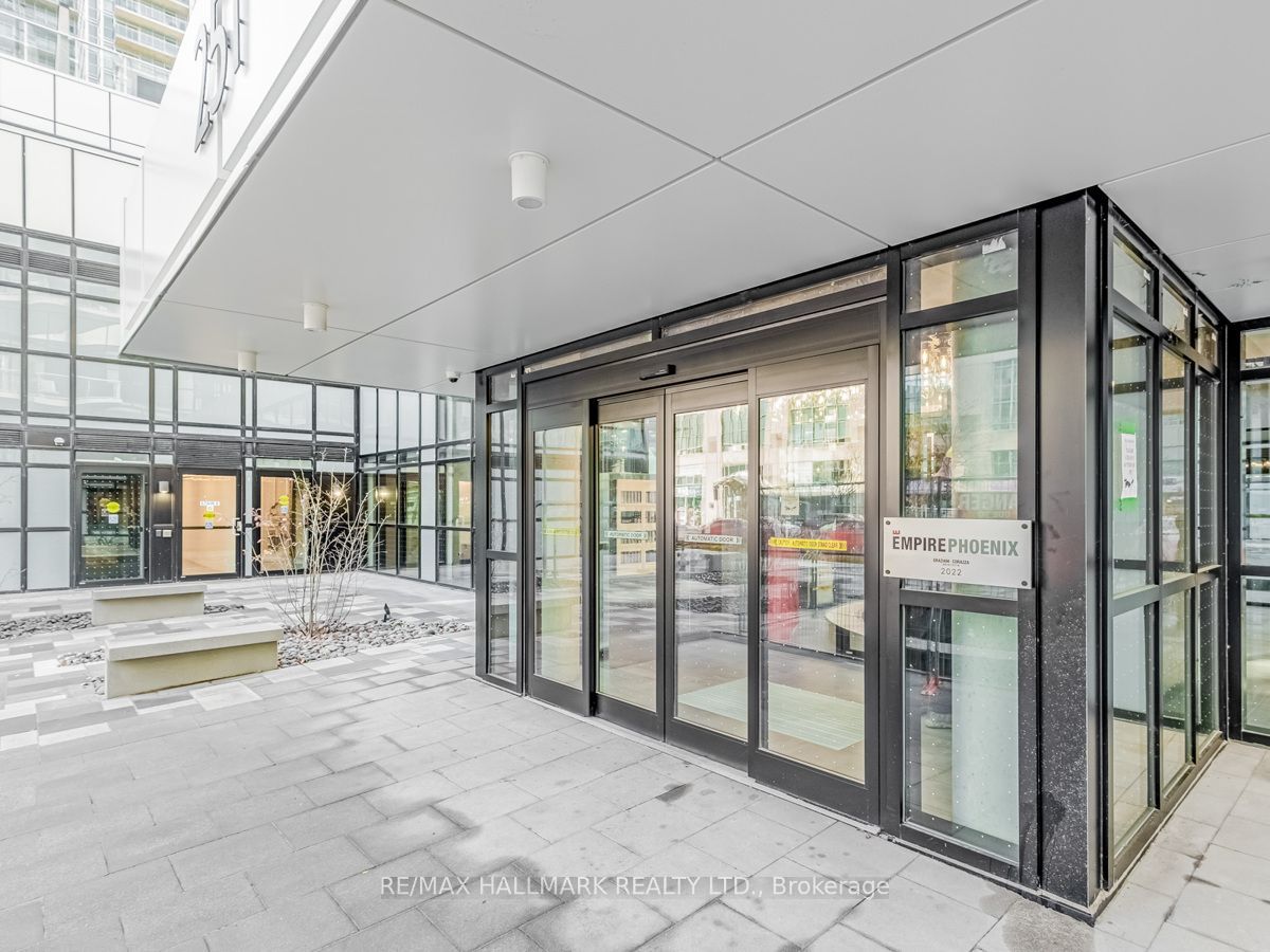 251 Manitoba Street 910, Toronto, ON M8Y 0C7 photo 2