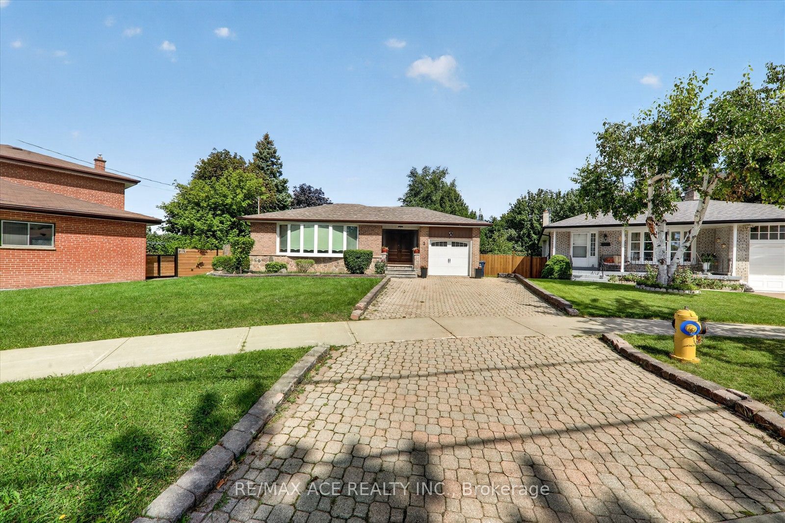 3 Pipestone Place, Toronto, ON M9W 3V4 photo 3