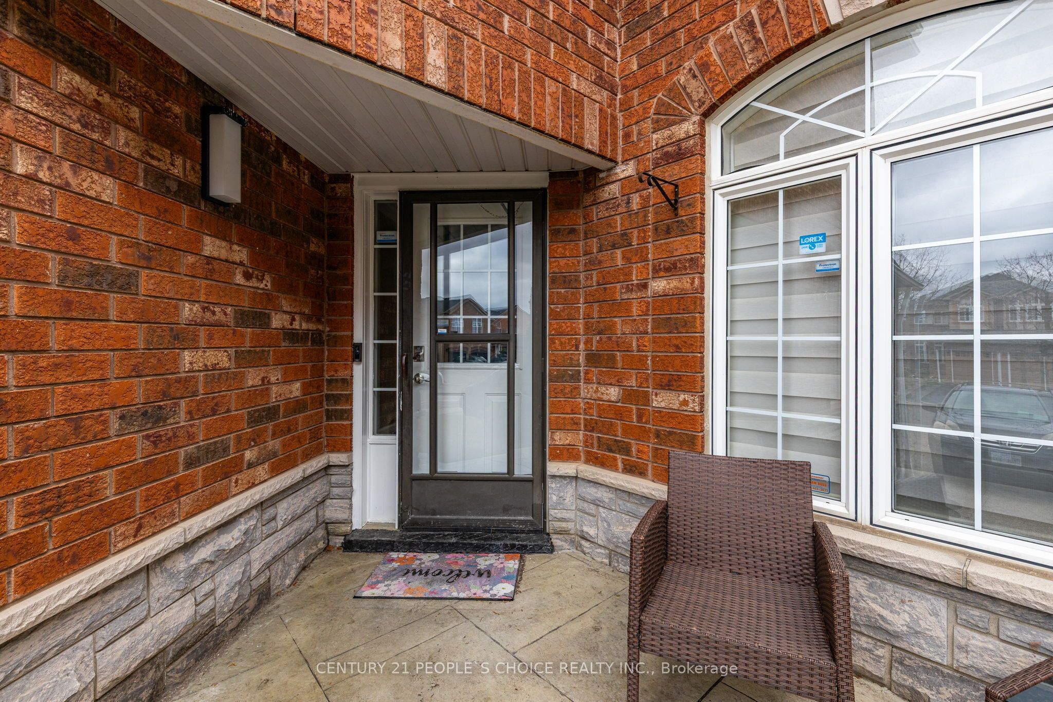 5677 Condor Place, Mississauga, ON L5V 2J4 photo 3