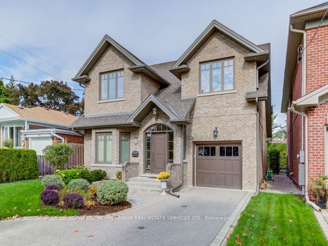 42 Mervyn Avenue, Toronto, ON M9B 1N3