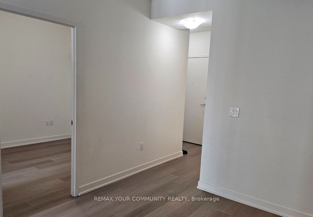 859 The Queensway 307, Toronto, ON M8Z 1N8 photo 5