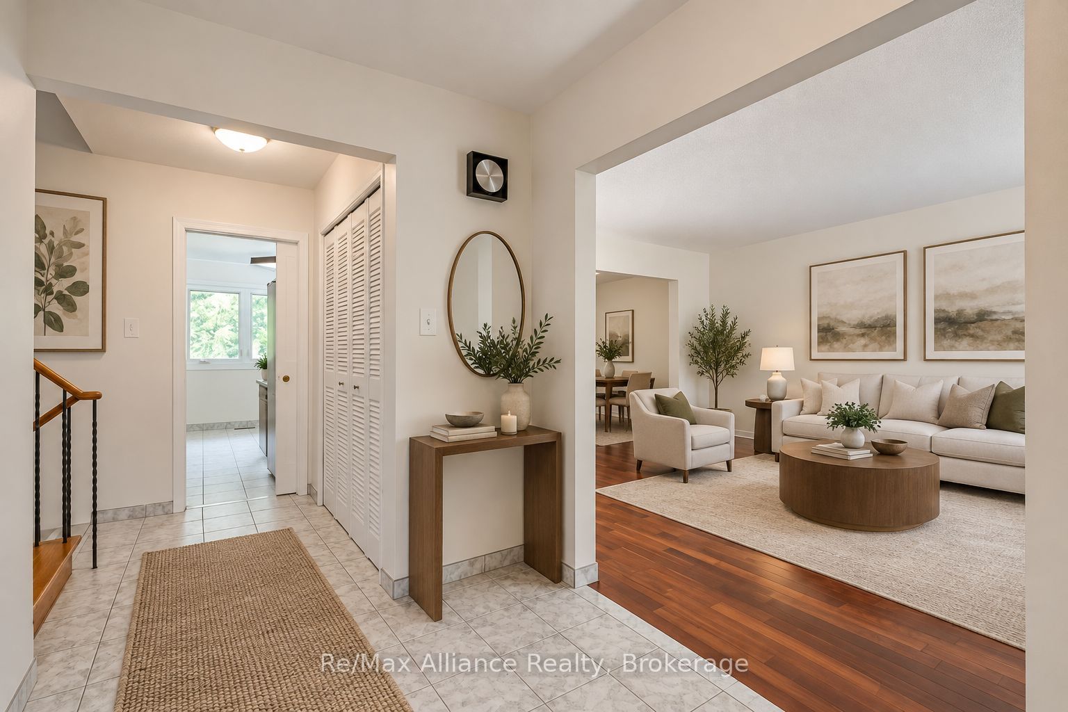 2454 Woking Crescent, Mississauga, ON L5K 1Z7 photo 5