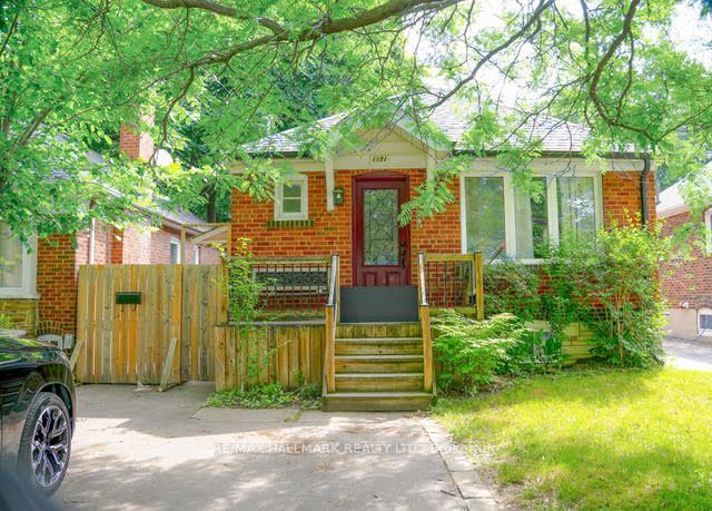 1191 Islington Avenue Basement, Toronto, ON M8Z 4S8