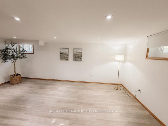 1191 Islington Avenue Basement, Toronto, ON M8Z 4S8 photo 3