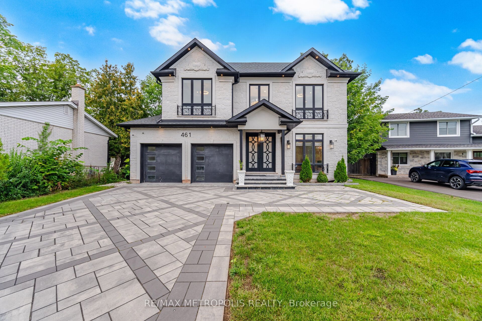 461 Sandlewood Road N, Oakville, ON L6L 3S3 photo 2