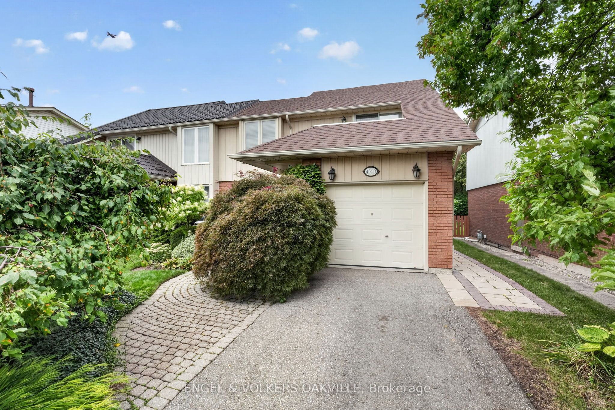 4300 Pheasant Run, Mississauga, ON L5L 2B9