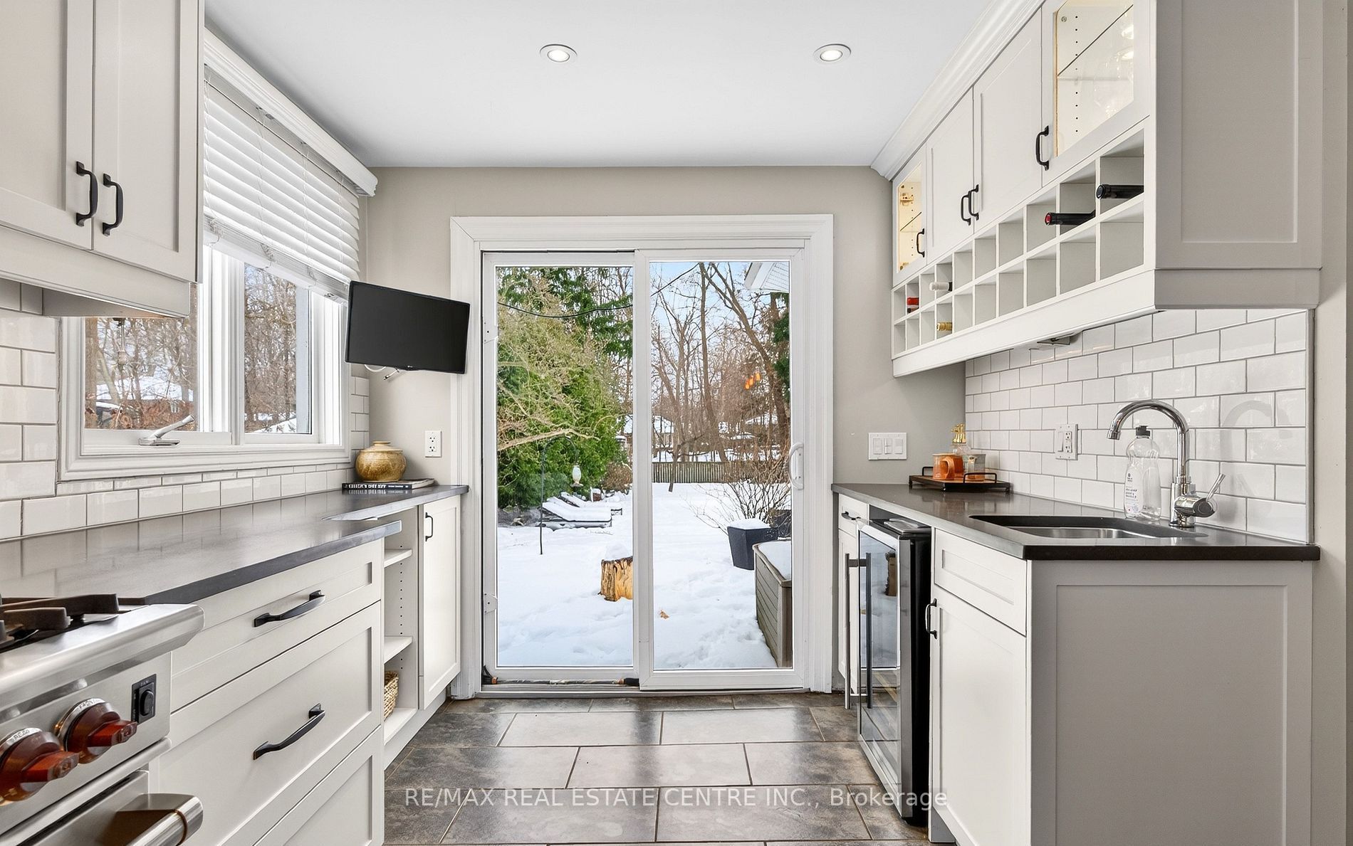 582 Cedar Avenue, Burlington, ON L7T 2R2 photo 5
