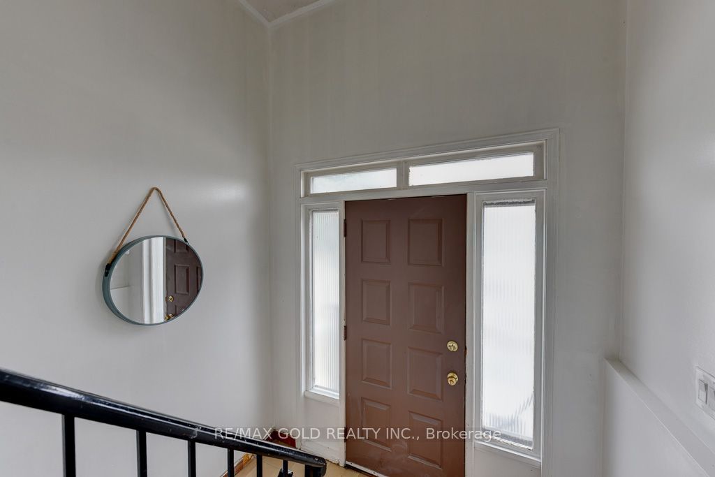 22 Kittiwake Avenue, Toronto, ON M9V 4P6 photo 4